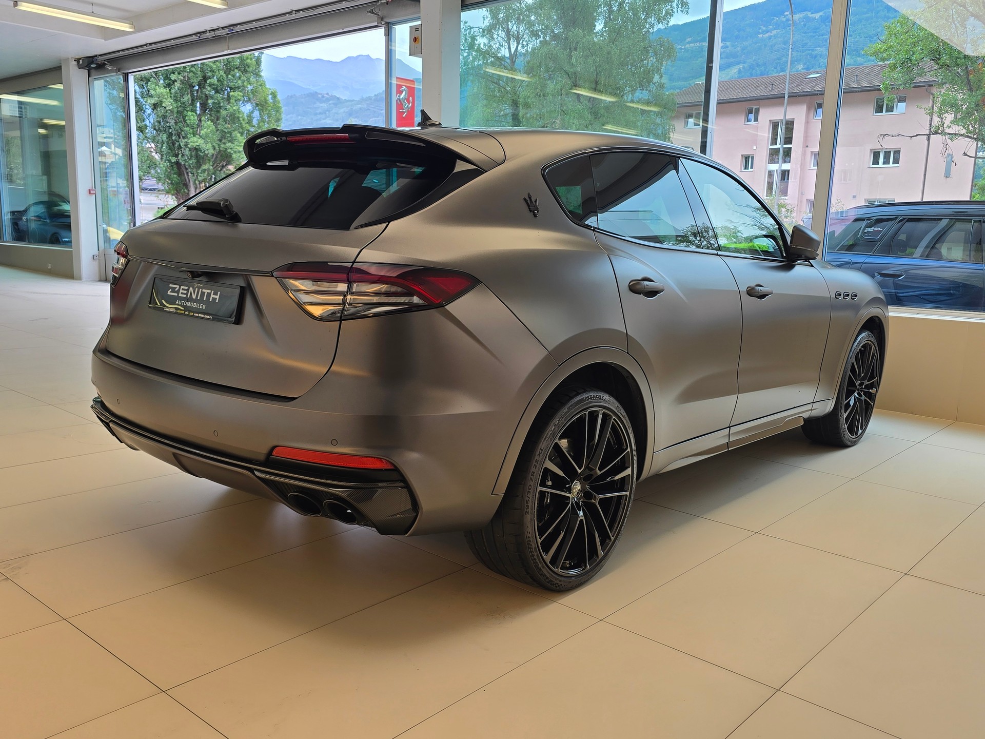 MASERATI Levante 3.8 V8 Trofeo Q4 Automatica-image-4