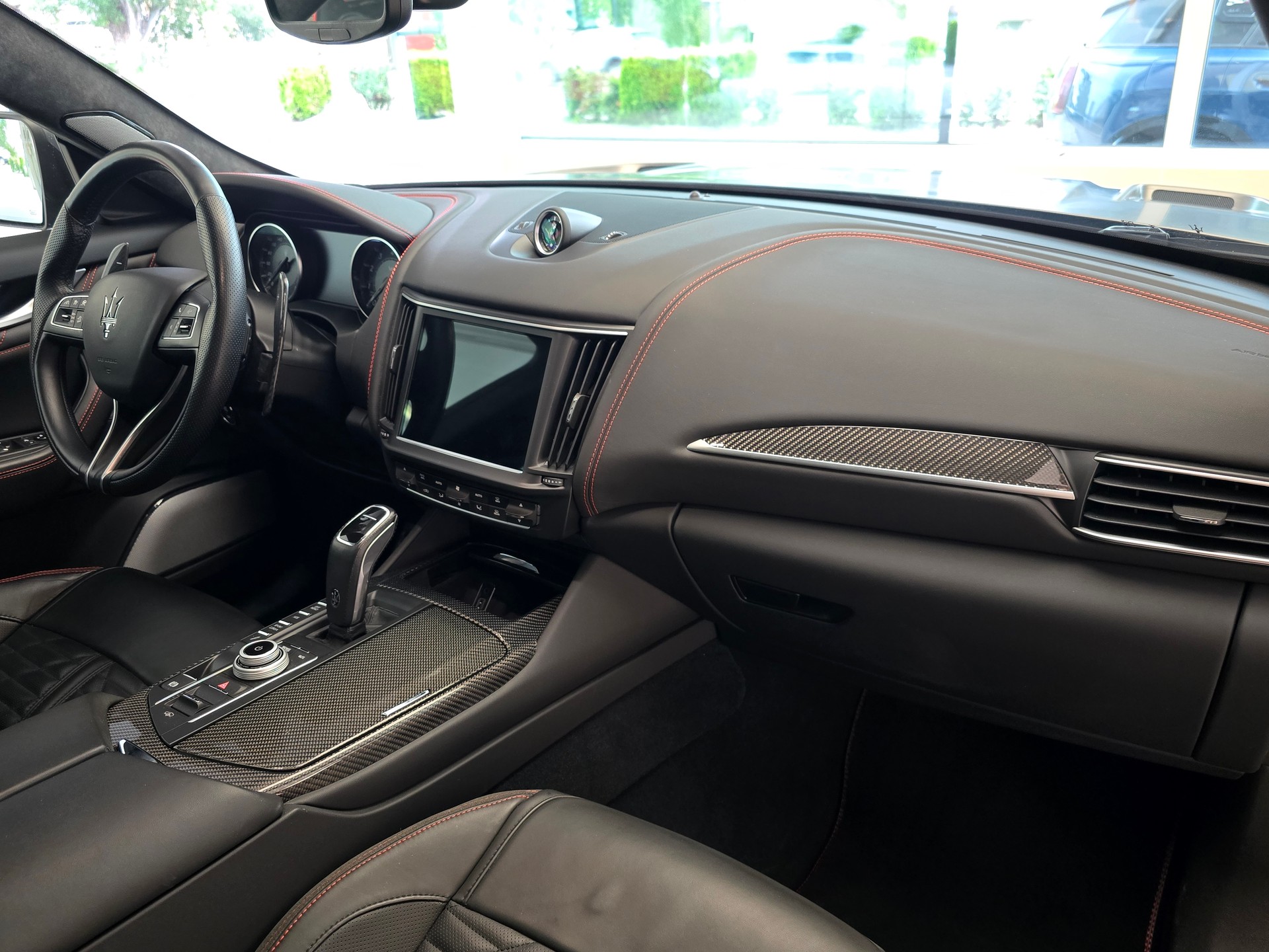 MASERATI Levante 3.8 V8 Trofeo Q4 Automatica-image-13