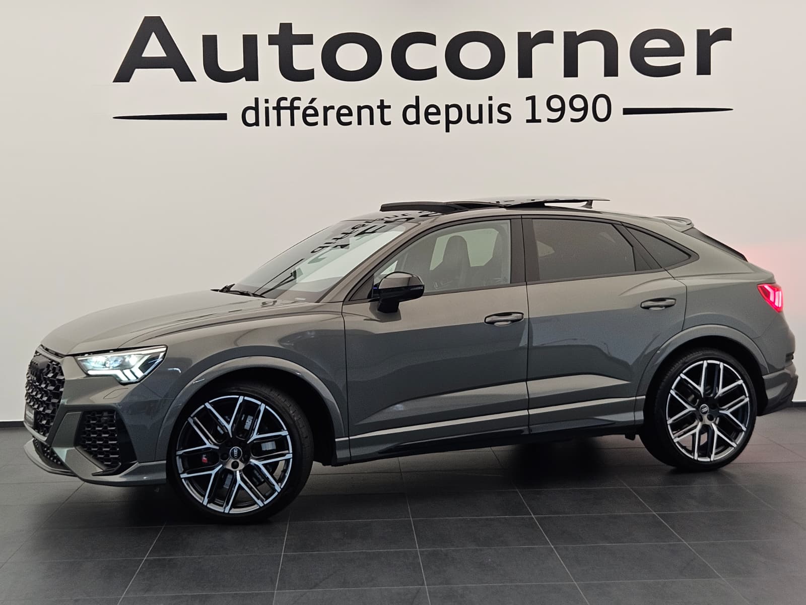 AUDI RS Q3 Sportback edition 10 years quattro S tronic-image-0