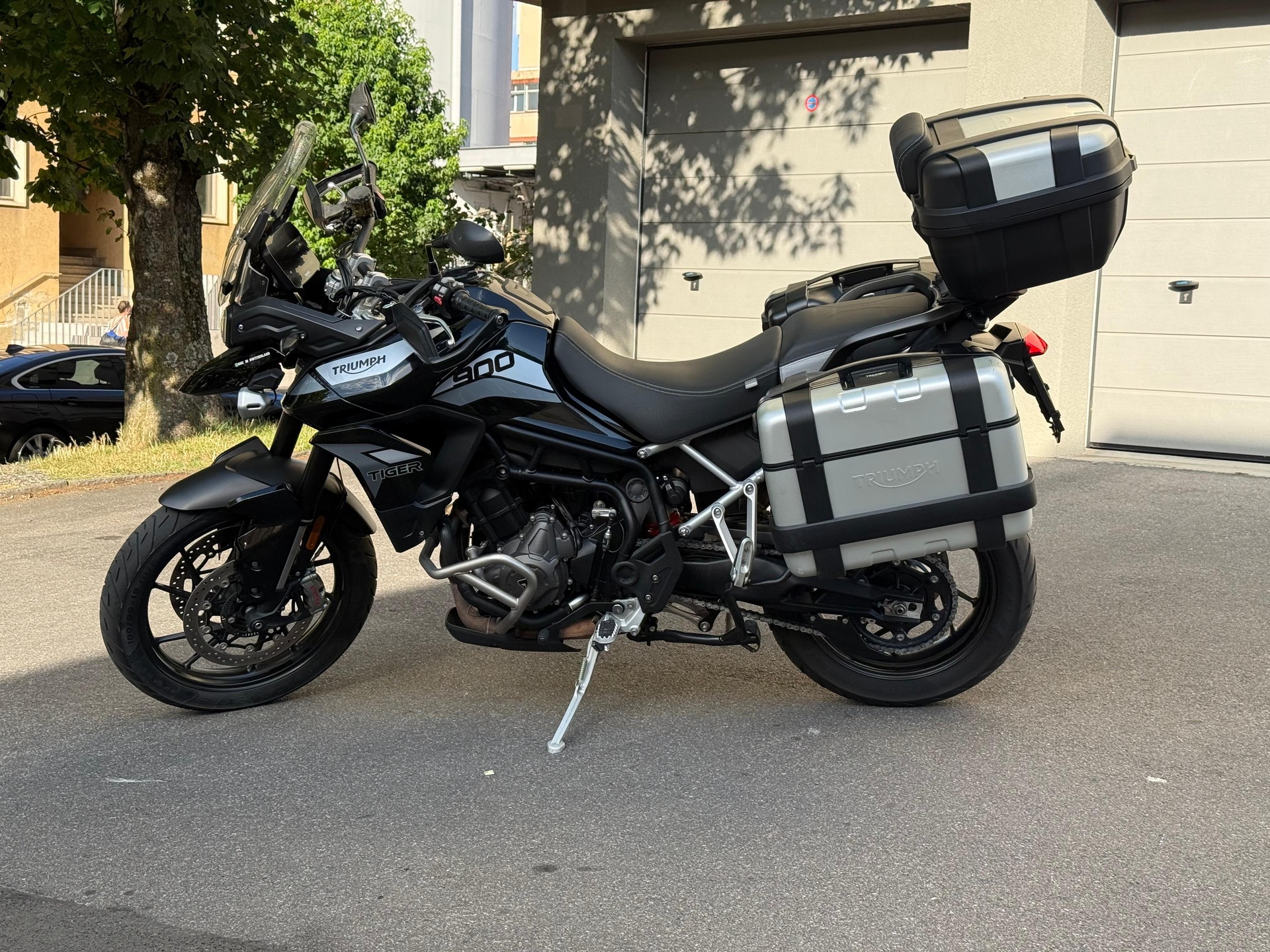 TRIUMPH Tiger 900 GT Pro-showroom-element-2