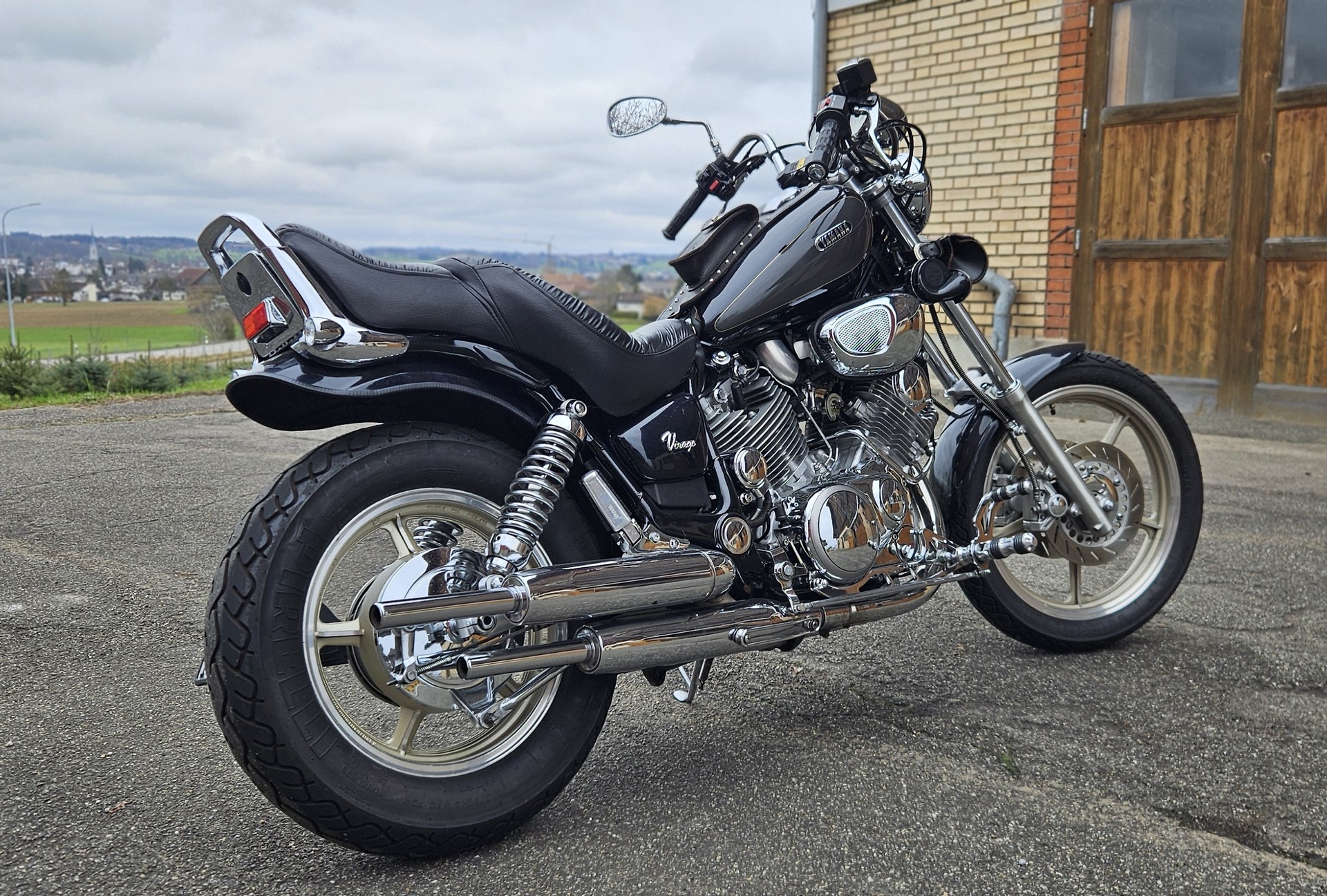YAMAHA XV 1100 Virago