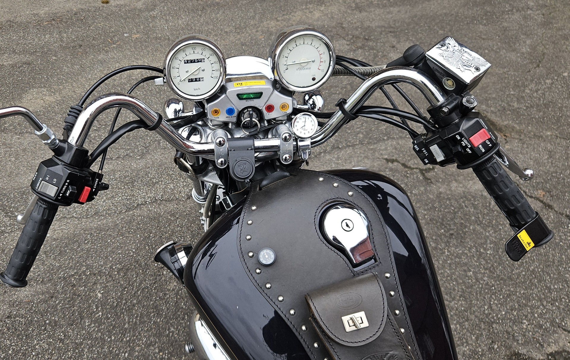 YAMAHA XV 1100 Virago-image-4