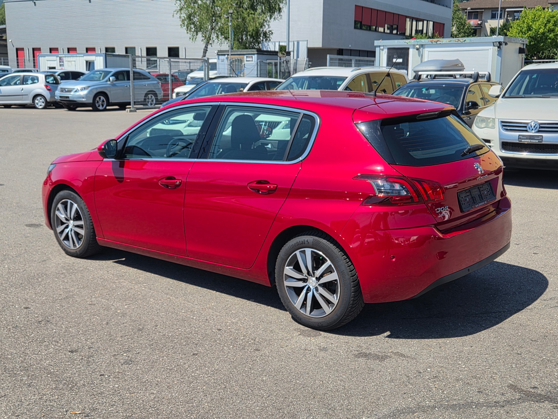 PEUGEOT 308 1.5 BlueHDI Allure-image-3