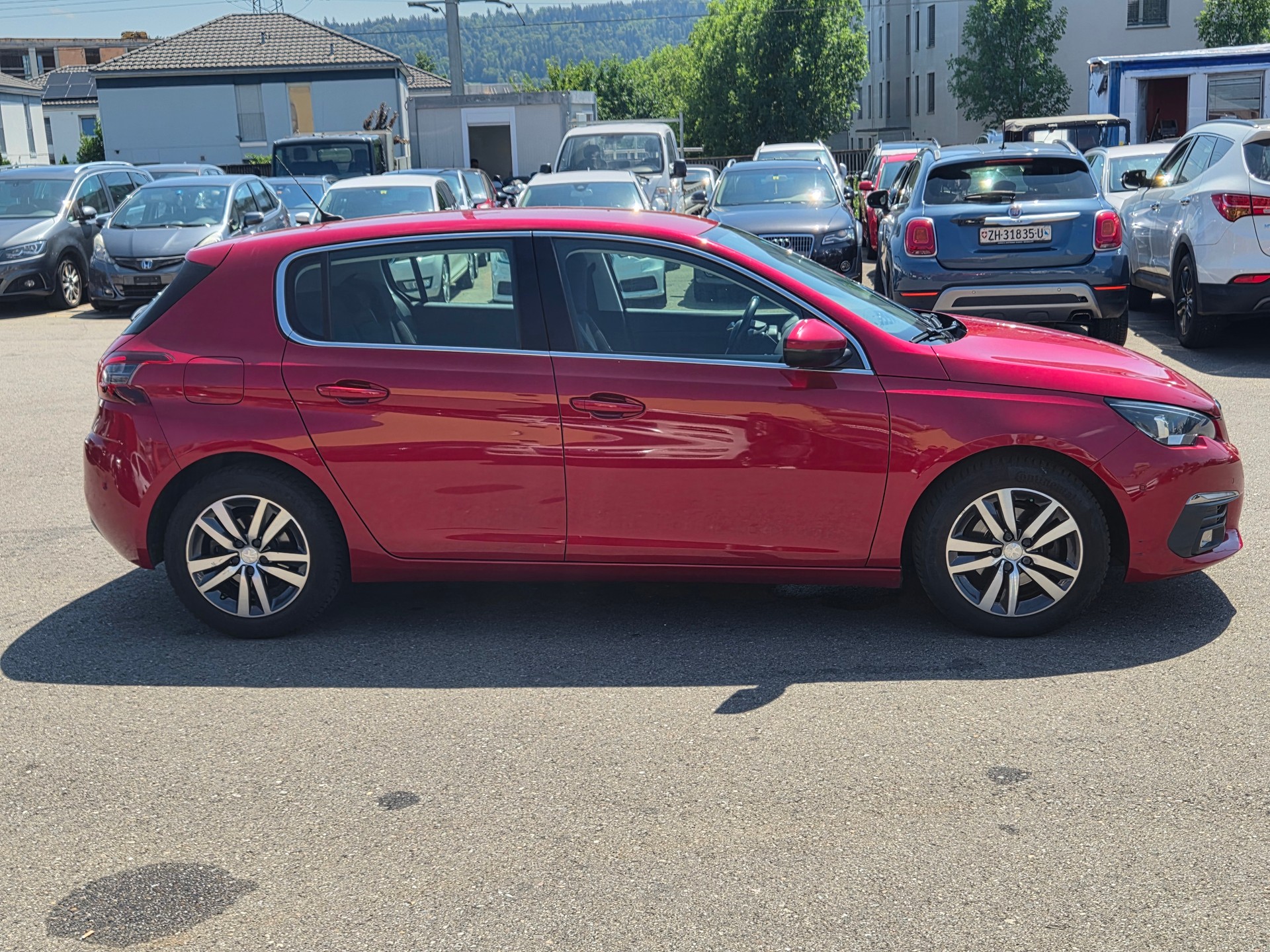 PEUGEOT 308 1.5 BlueHDI Allure-image-6