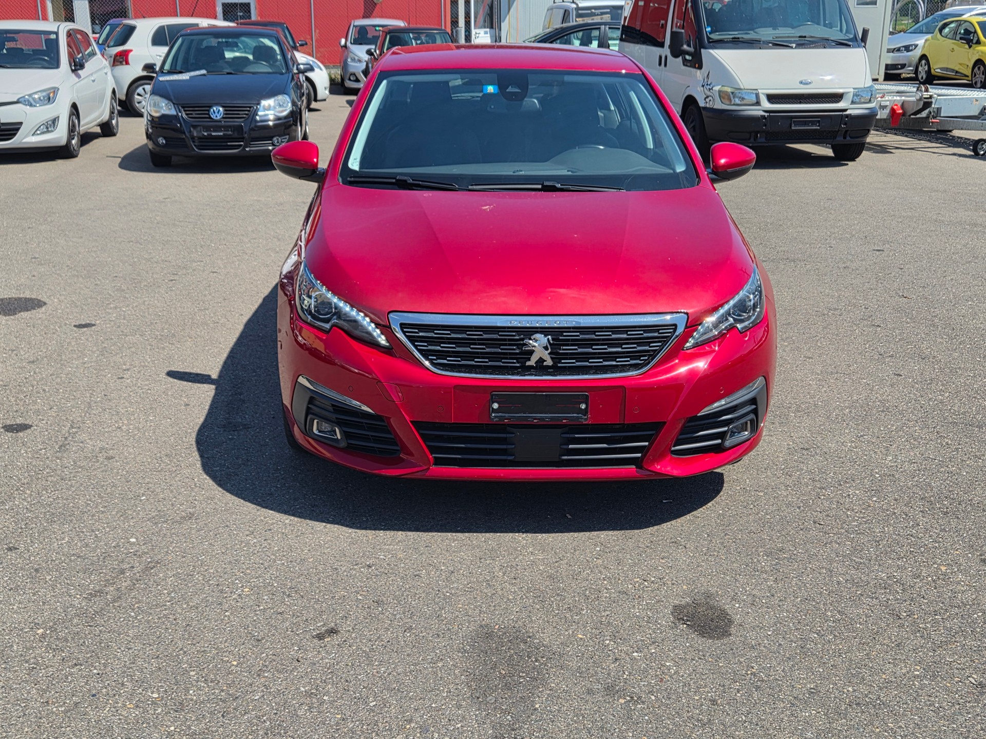 PEUGEOT 308 1.5 BlueHDI Allure-image-0