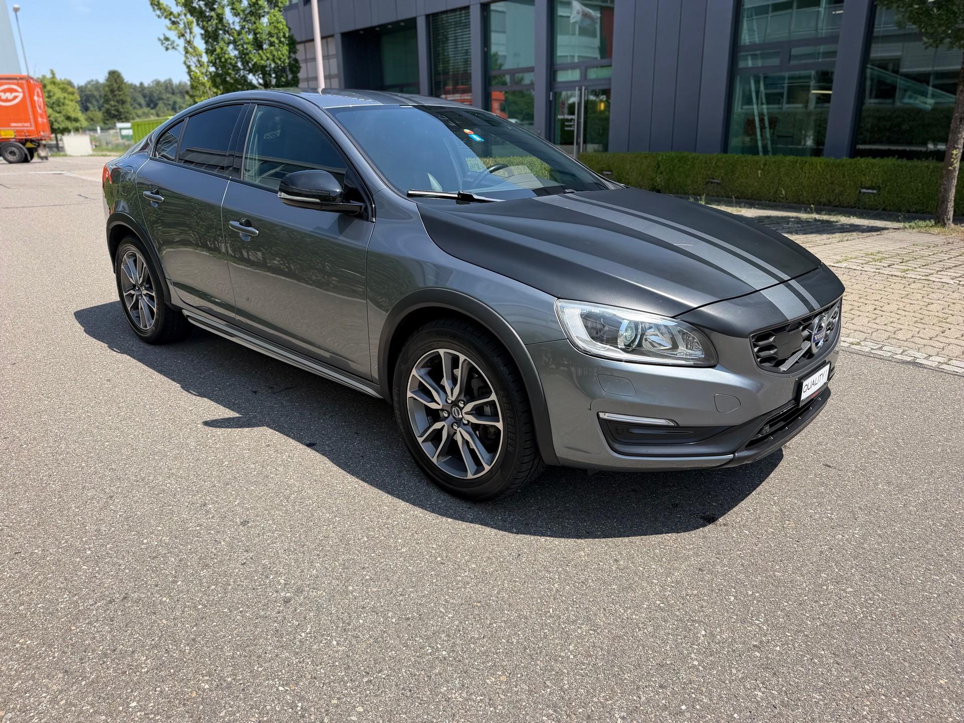 VOLVO Cross Country-image-22