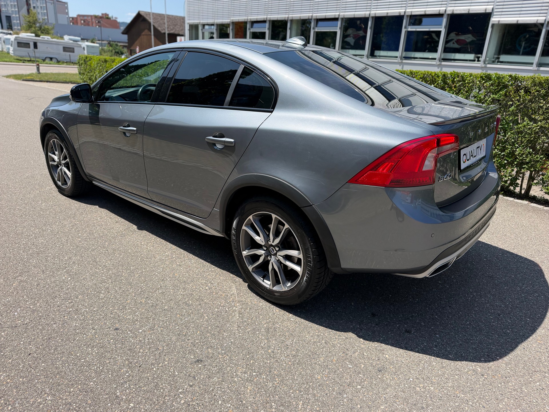VOLVO Cross Country-image-25