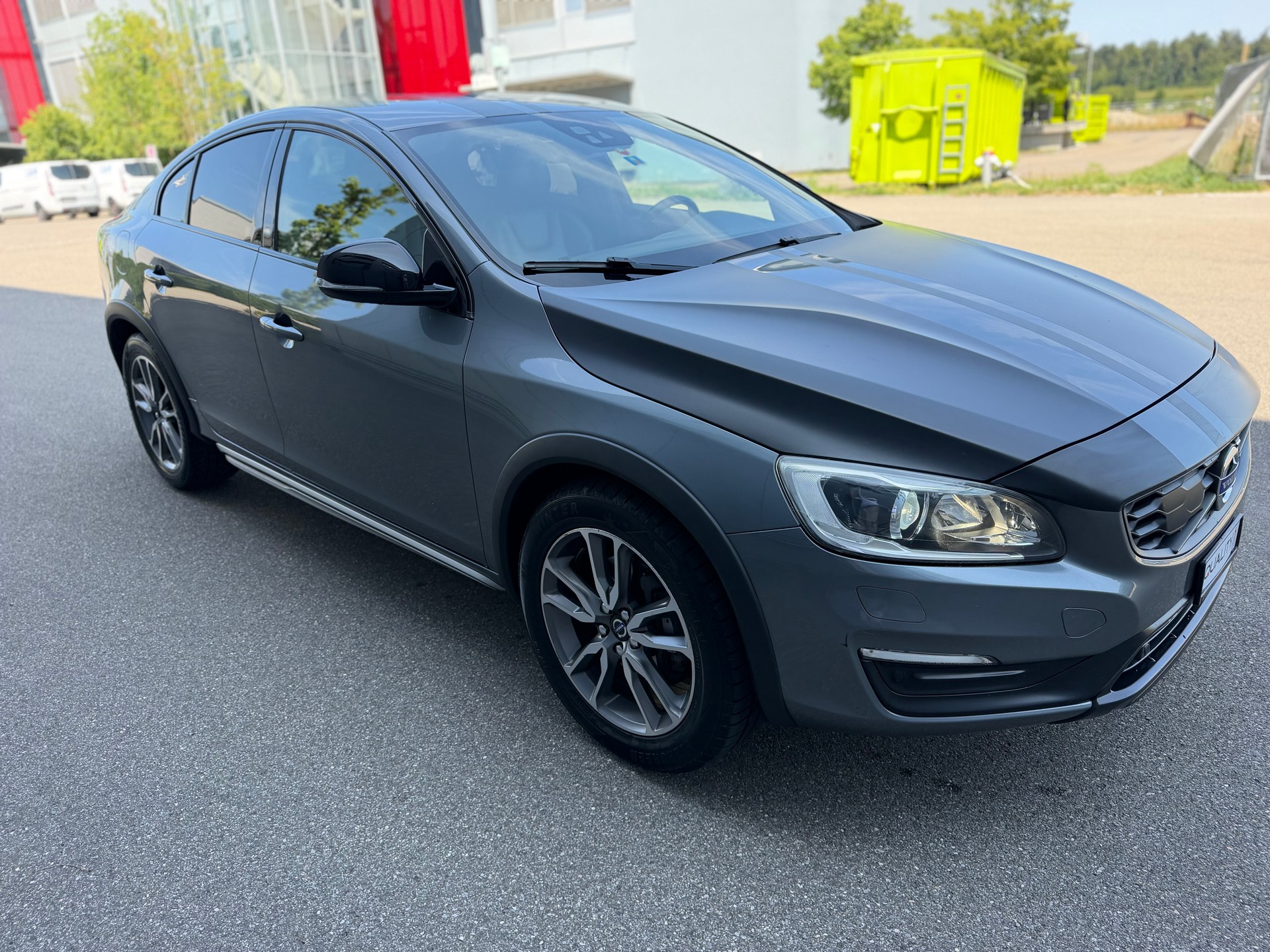 VOLVO Cross Country-image-3