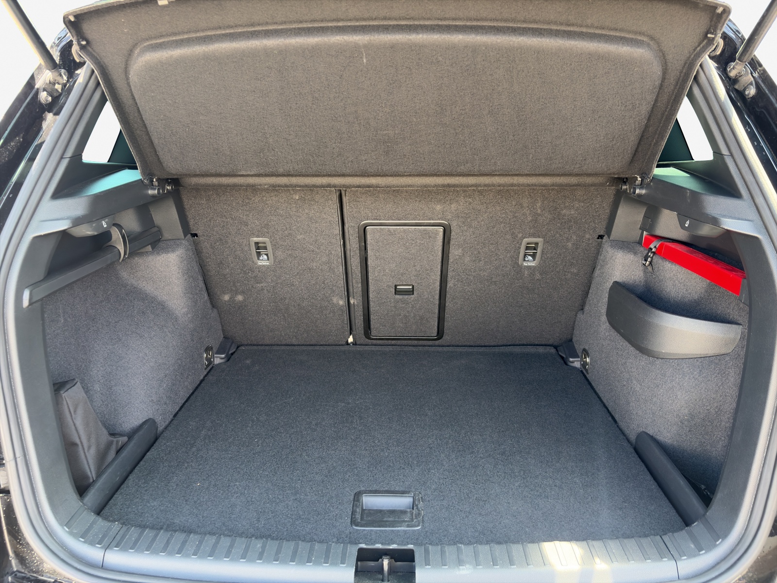SKODA Karoq 2.0 TSI SportLine 4x4 DSG-image-12
