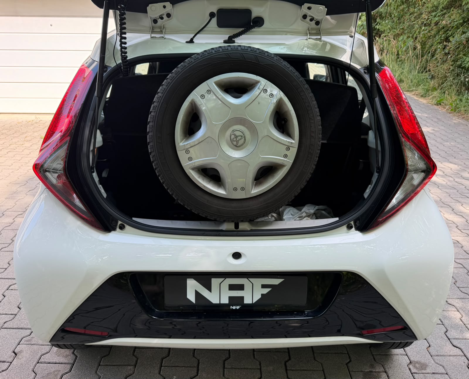TOYOTA Aygo 1.0 VVT-i x-play-image-12
