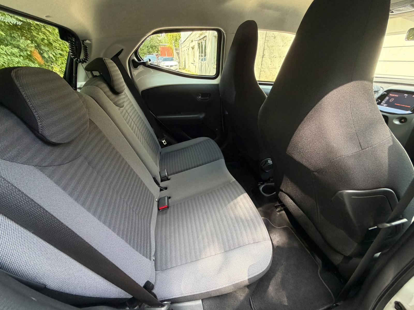 TOYOTA Aygo 1.0 VVT-i x-play-image-13
