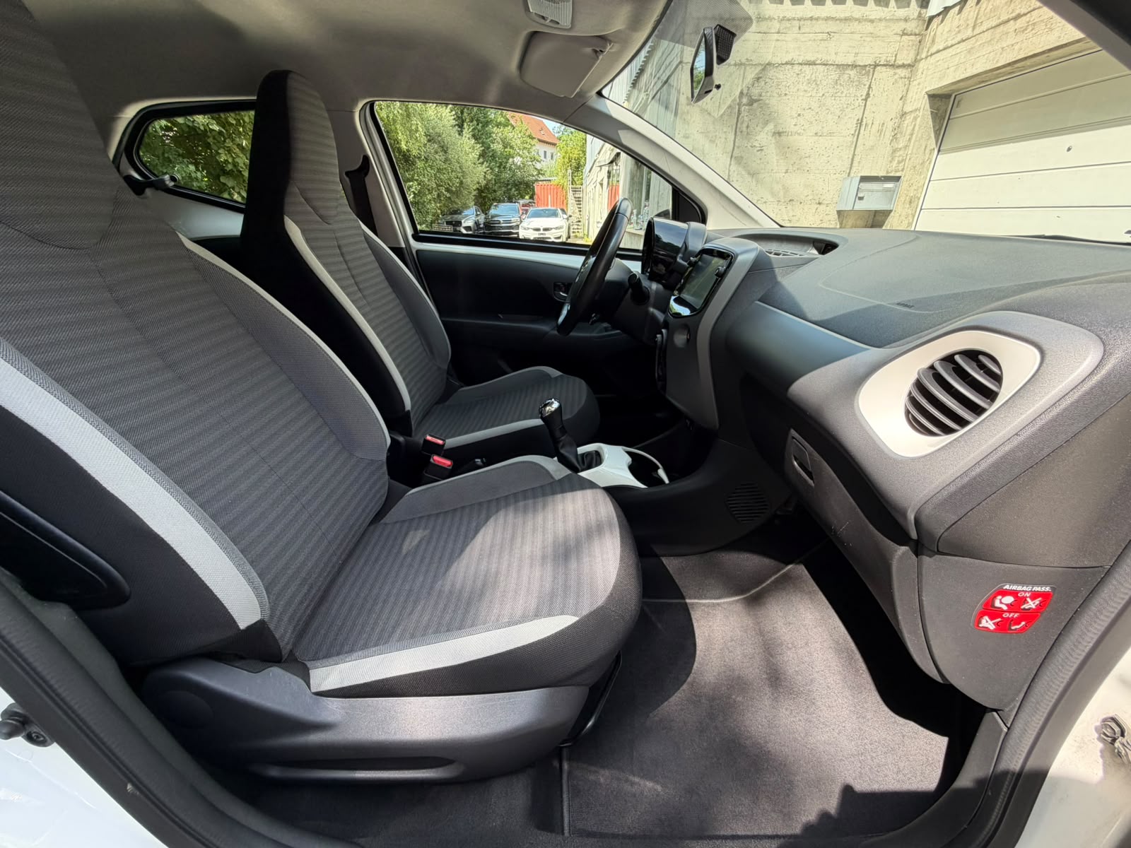 TOYOTA Aygo 1.0 VVT-i x-play-image-14
