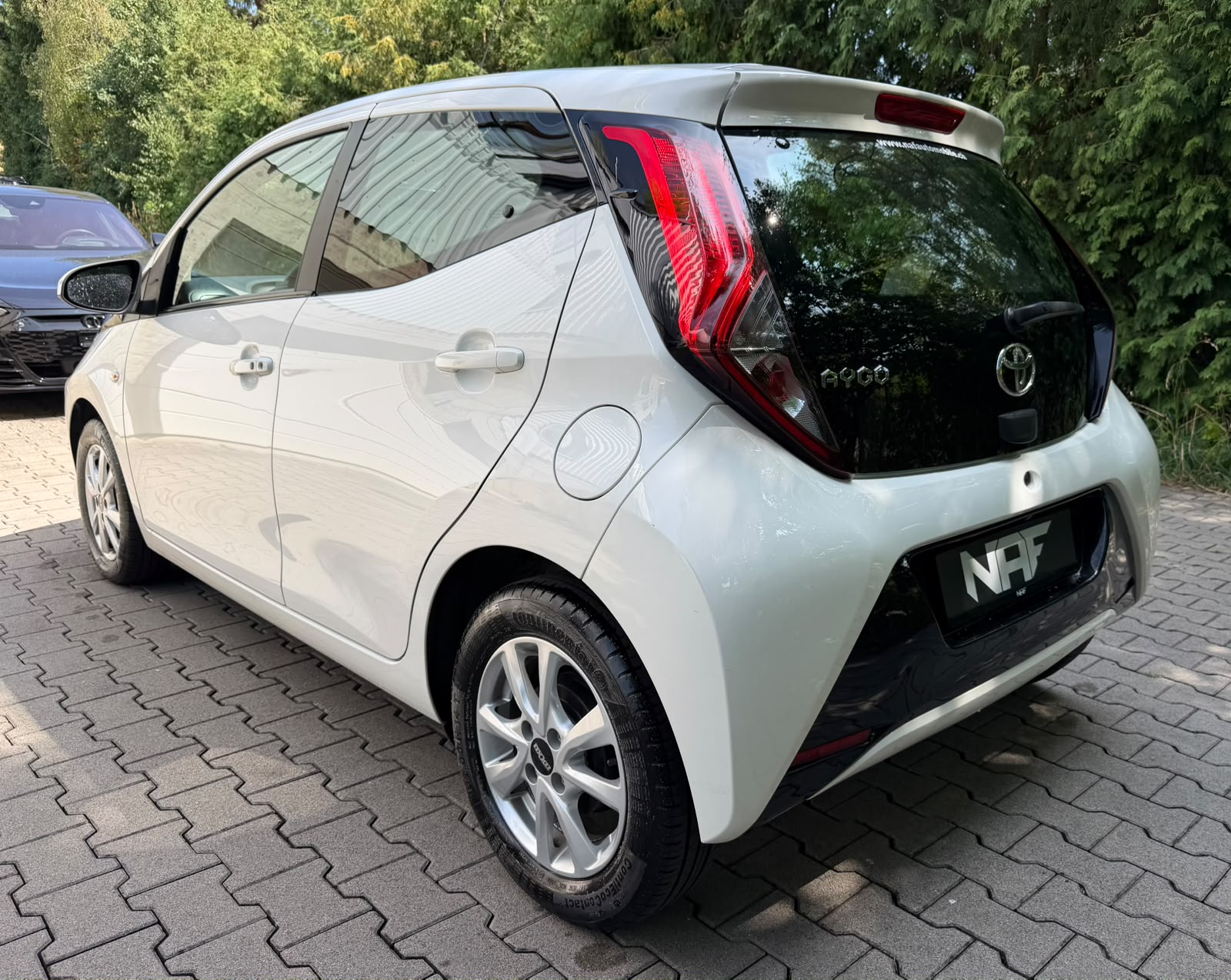TOYOTA Aygo 1.0 VVT-i x-play-showroom-element-2