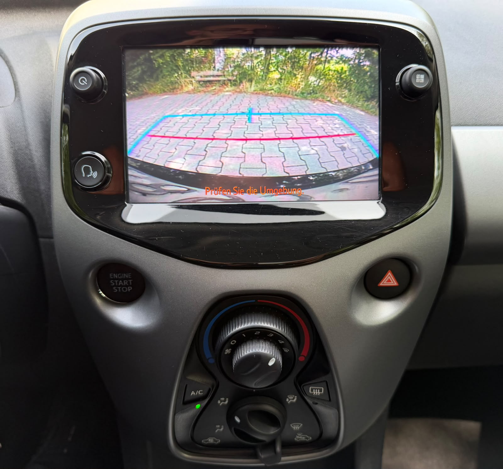 TOYOTA Aygo 1.0 VVT-i x-play-image-18
