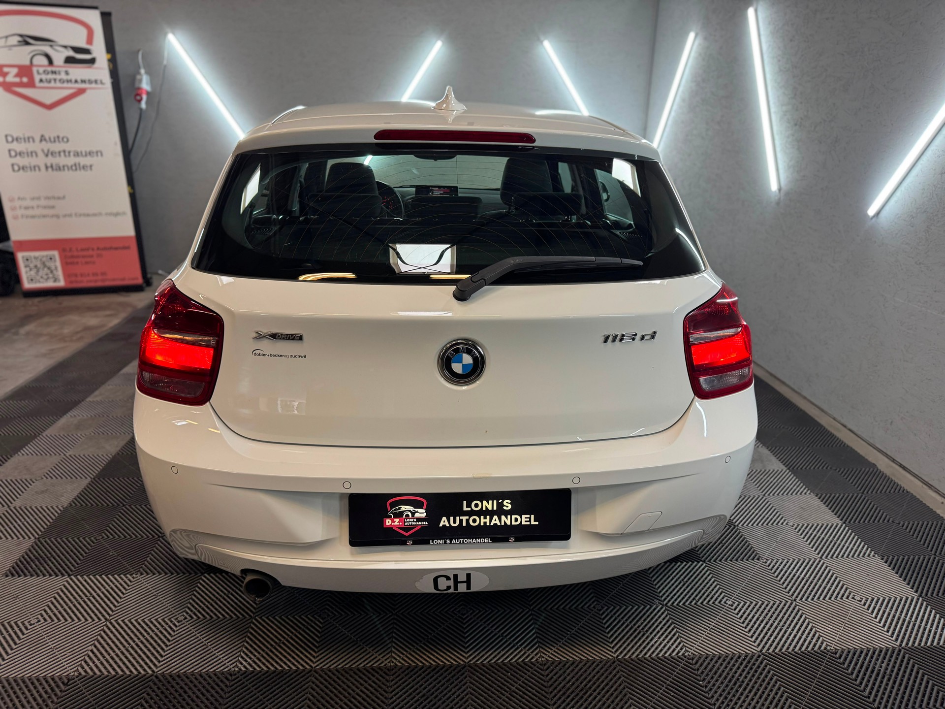 BMW 118d xDrive-image-5