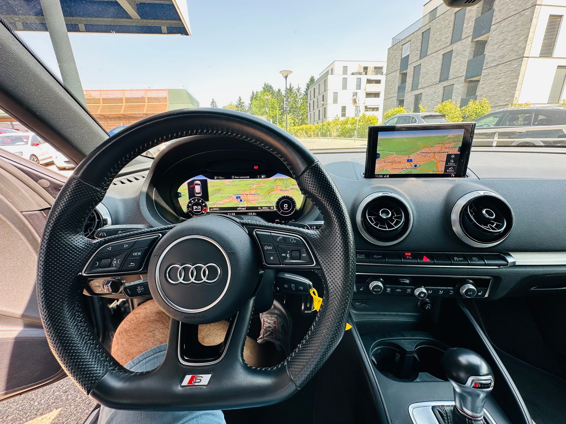 AUDI S3 Sportback 2.0 TFSI quattro S-tronic-image-10
