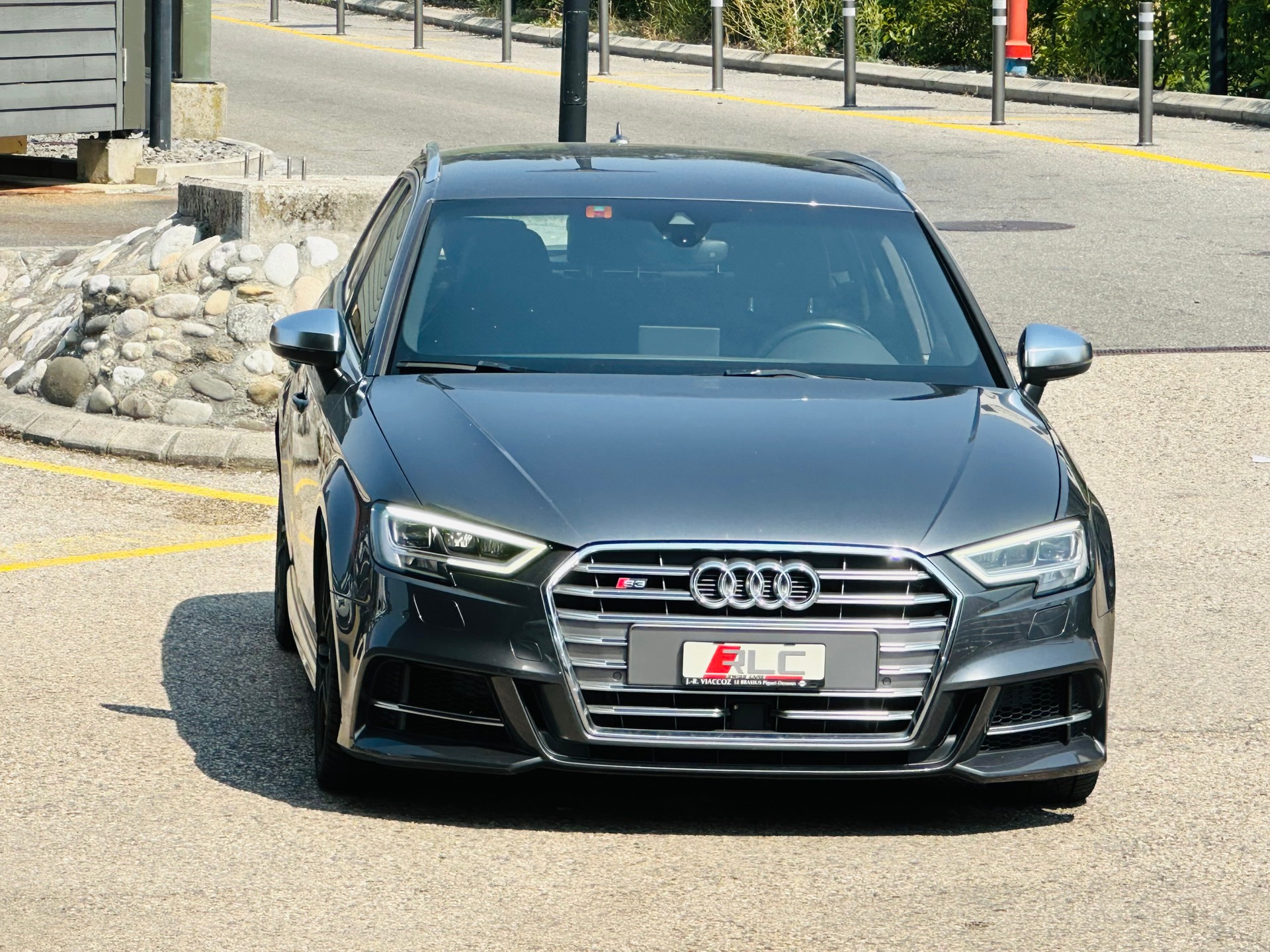 AUDI S3 Sportback 2.0 TFSI quattro S-tronic-image-5