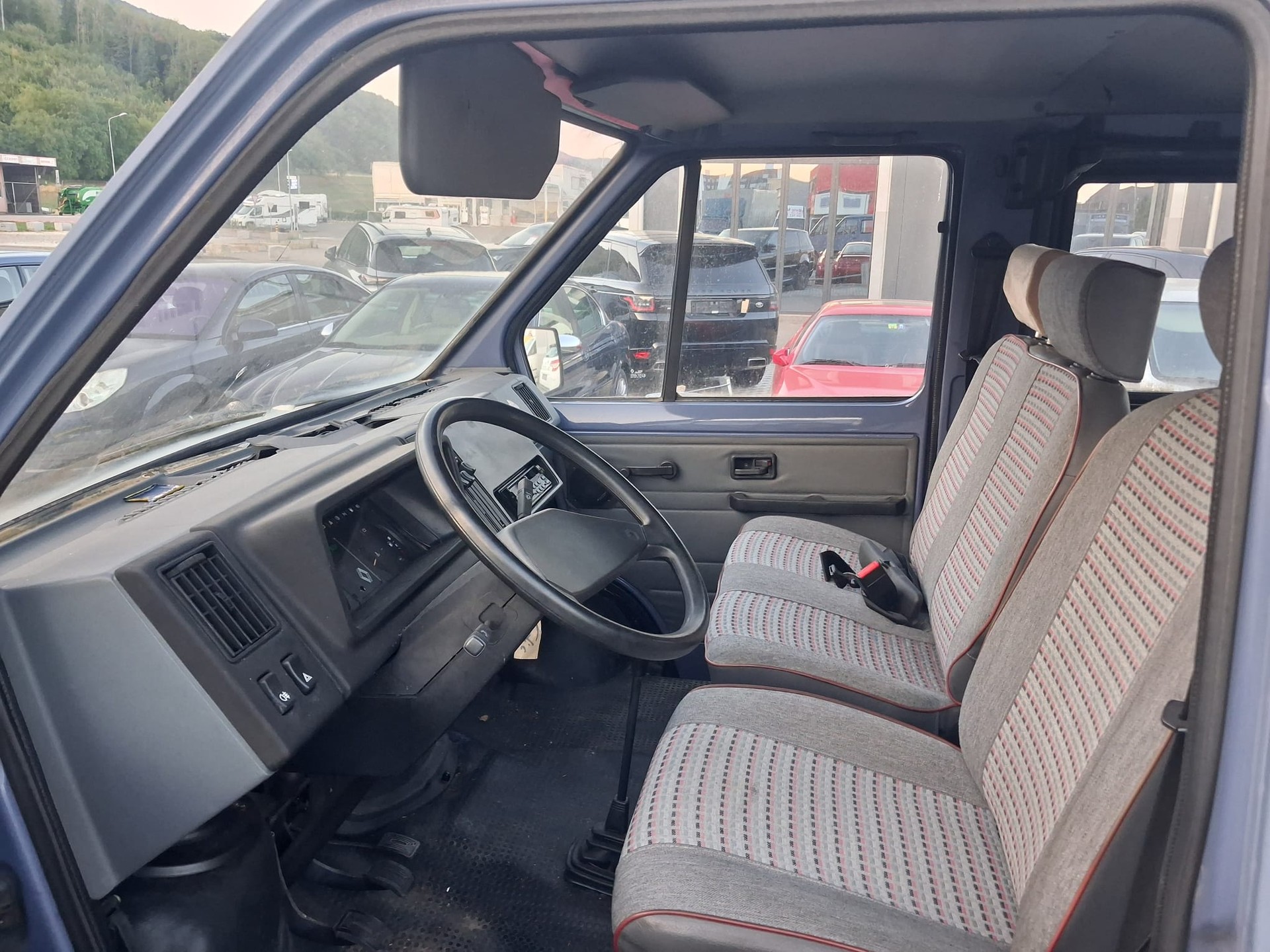 RENAULT Microbus T 7BA 2.2-image-8