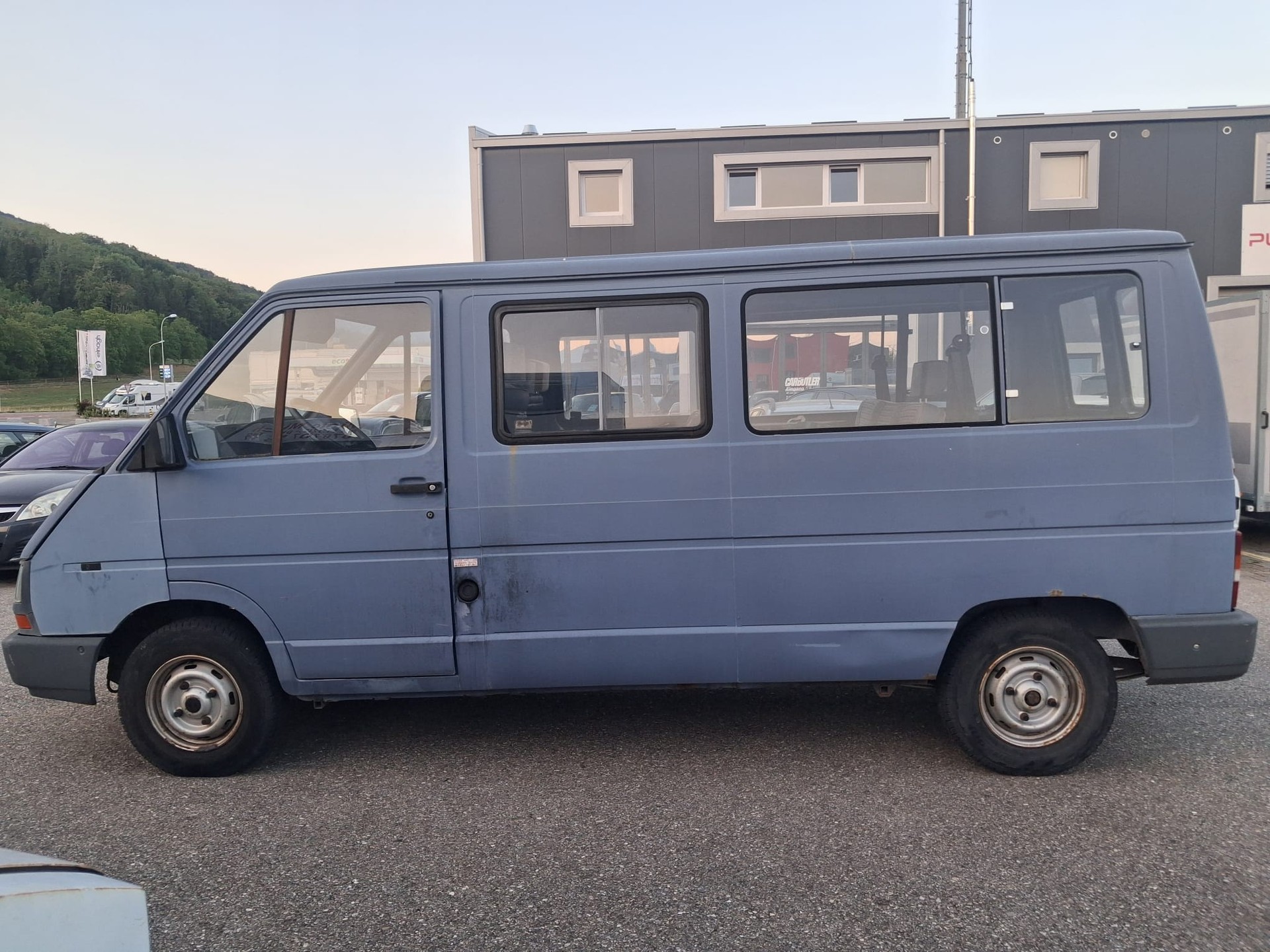 RENAULT Microbus T 7BA 2.2-image-7