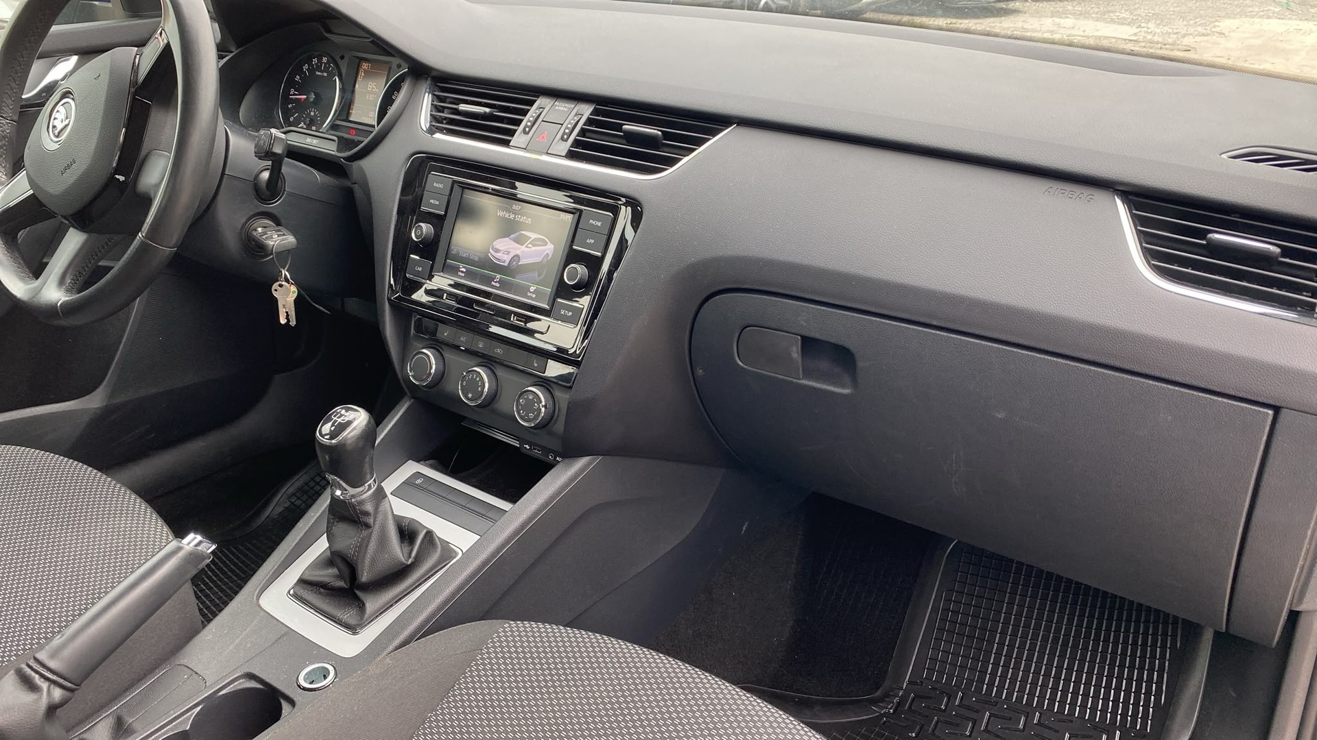 SKODA Octavia 1.6 TDI Greenline-image-6