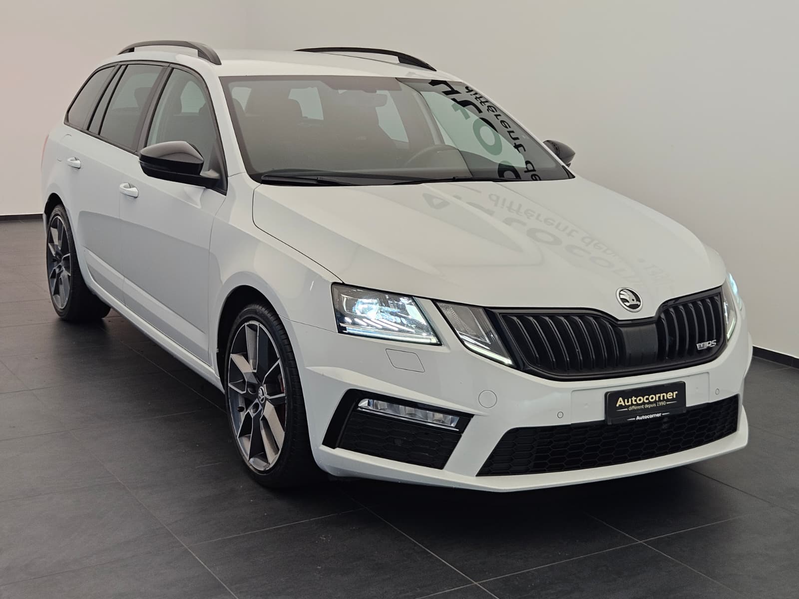 SKODA Octavia Combi 2.0 TDI RS Prag 4x4 DSG-image-4