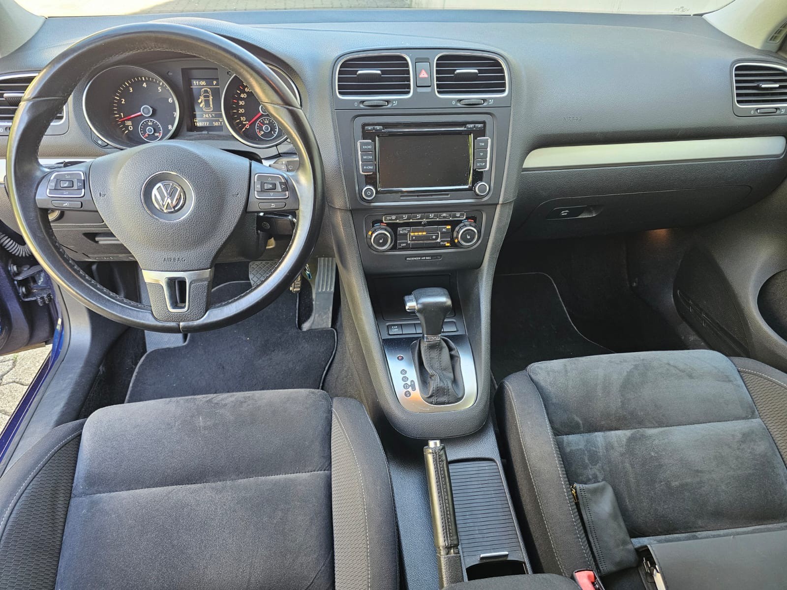 VW Golf 1.4 TSI Trendline DSG-image-3