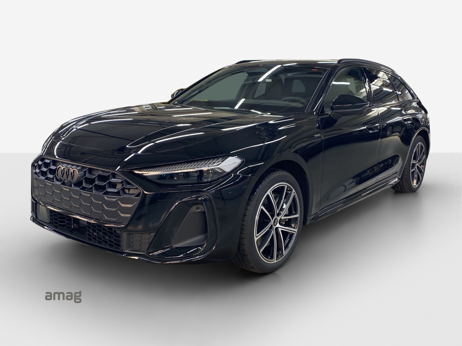 AUDI A5 Avant e-hybrid quattro Attraction 220 kW S tronic-image-0