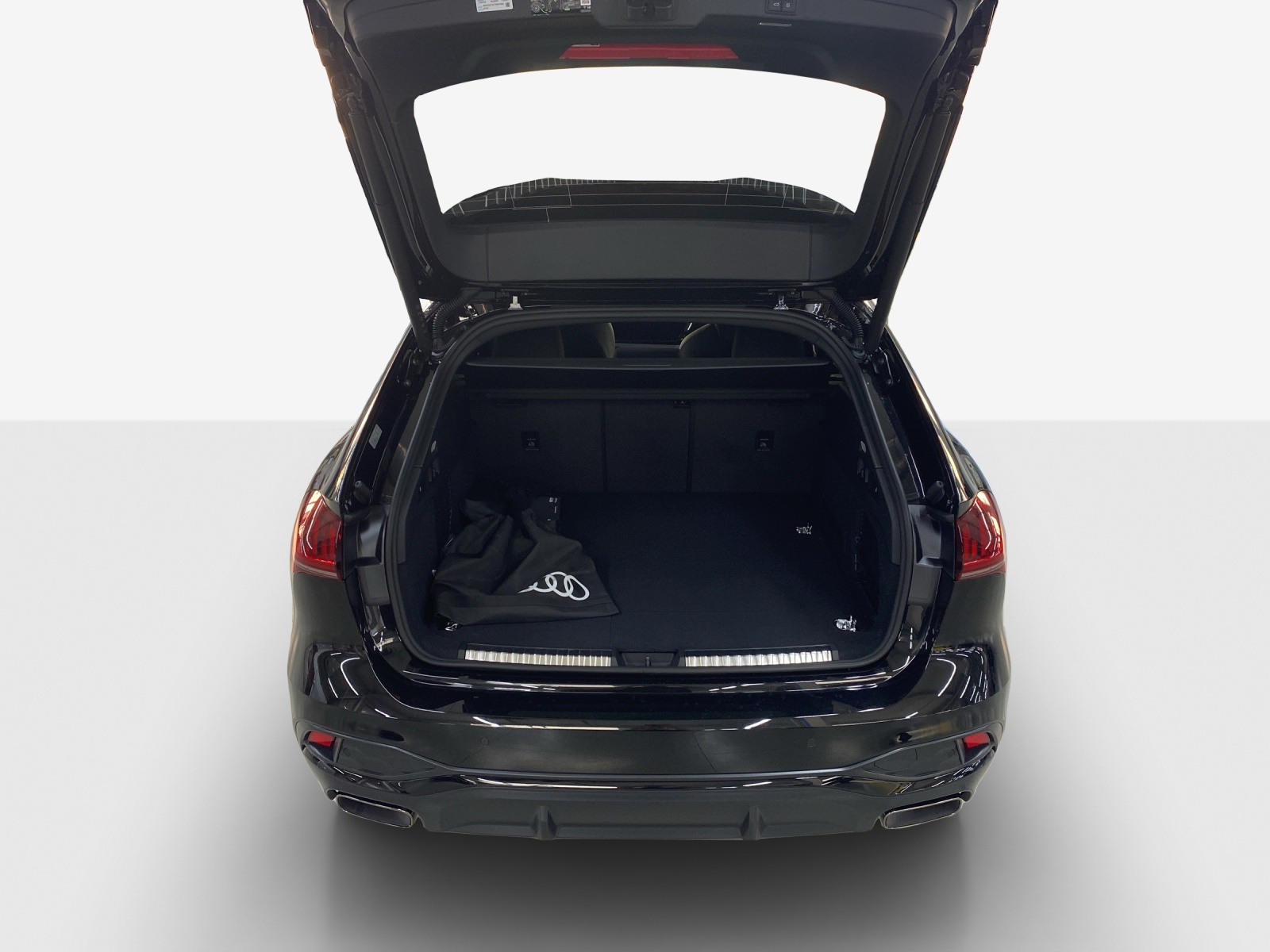 AUDI A5 Avant e-hybrid quattro Attraction 220 kW S tronic-image-12