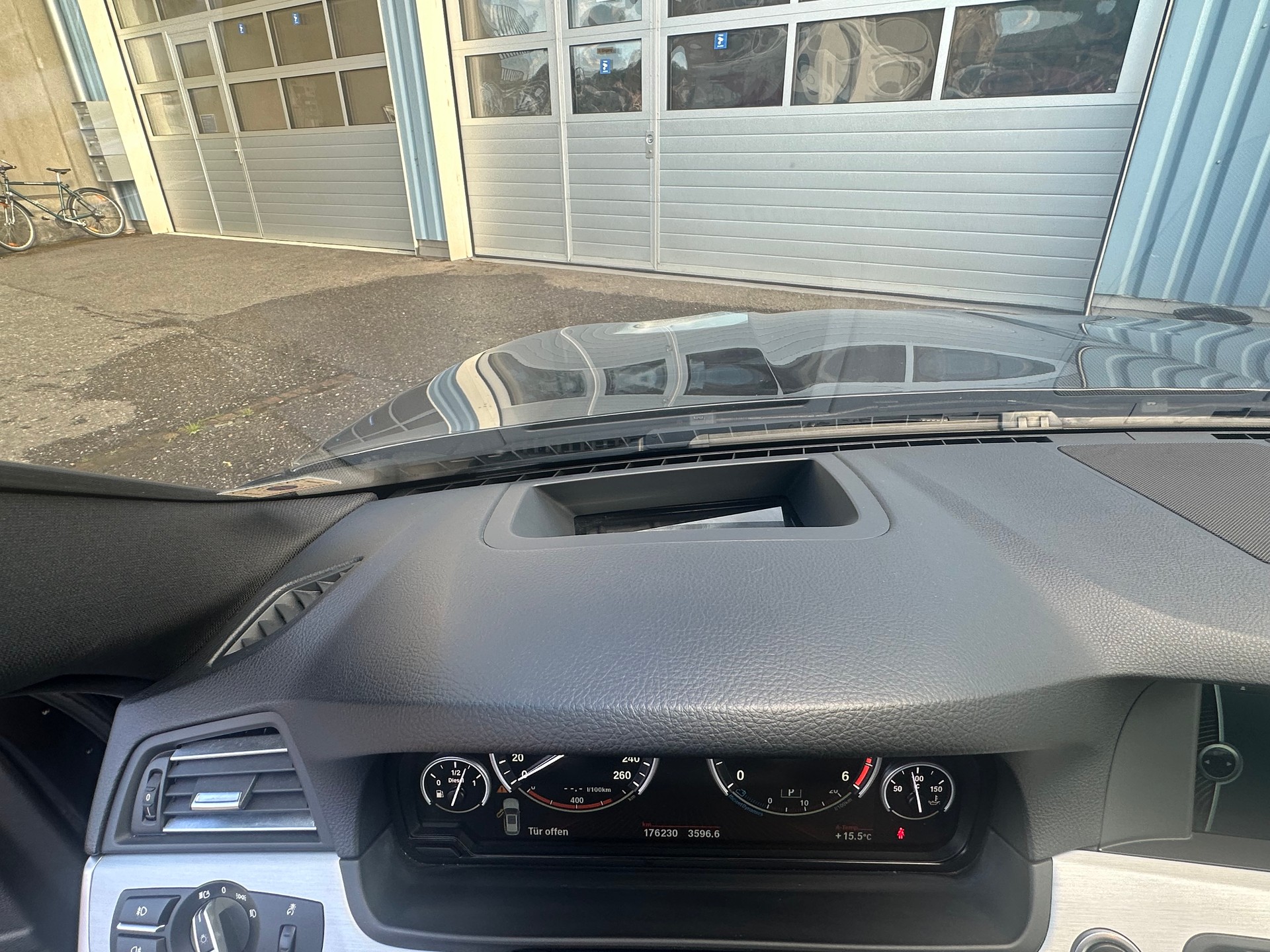 BMW 530d xDrive Touring Steptronic M Sportpacket-image-10