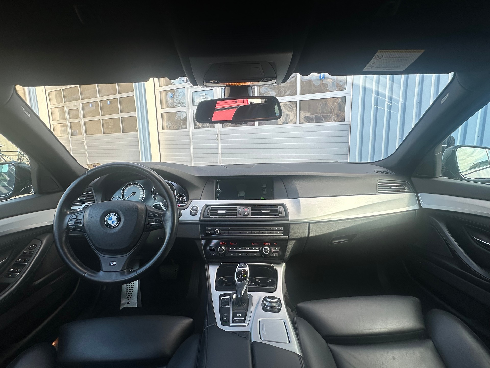 BMW 530d xDrive Touring Steptronic M Sportpacket-image-9