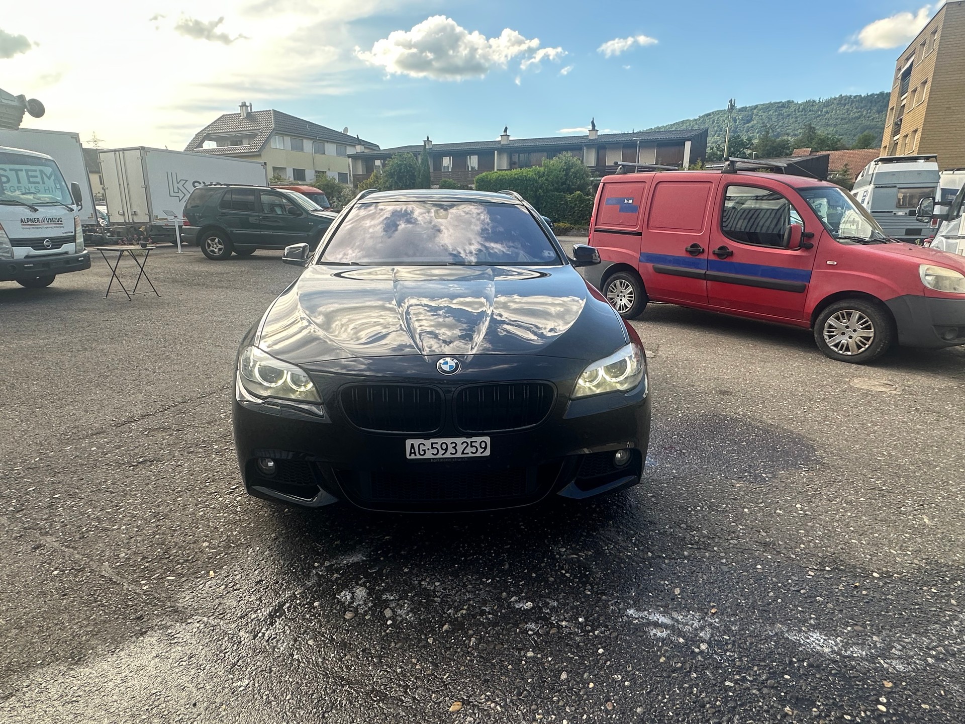 BMW 530d xDrive Touring Steptronic M Sportpacket-image-2
