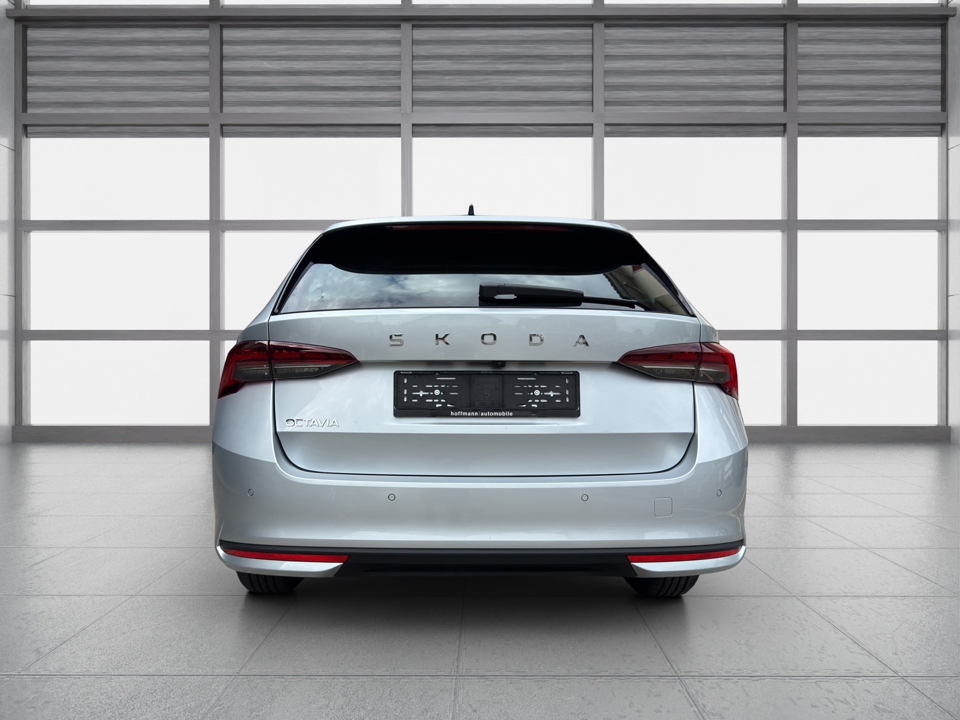 SKODA Octavia Combi 1.5 TSI mHEV DSG Dynamic-image-3