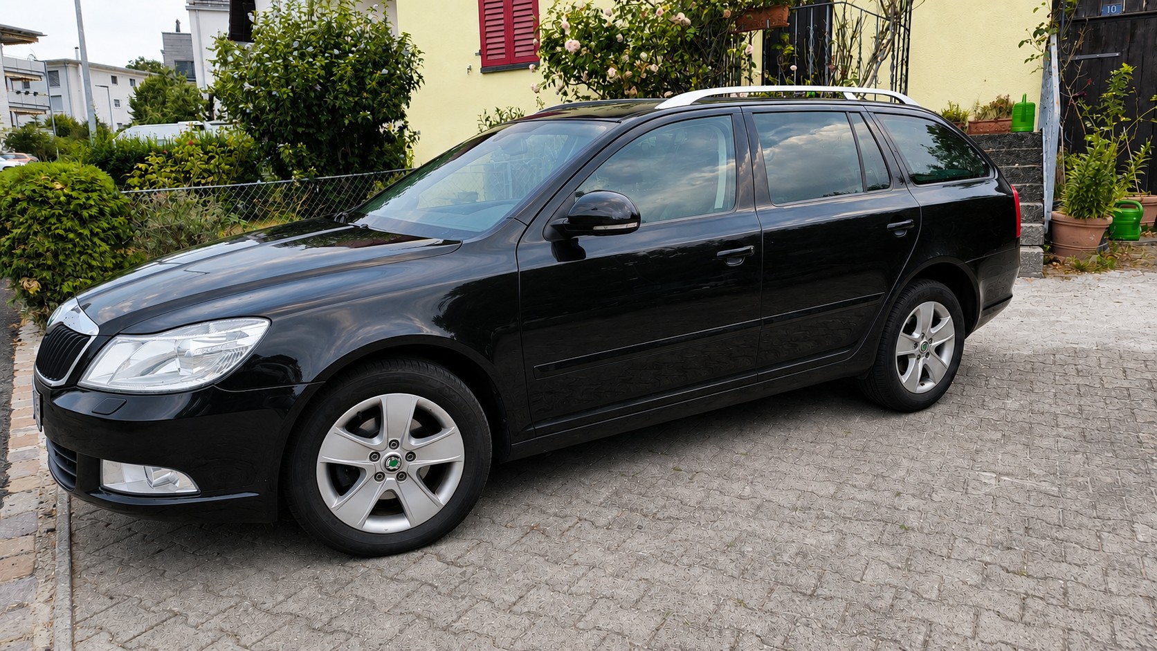 SKODA 1.4 TSI Active-image-0