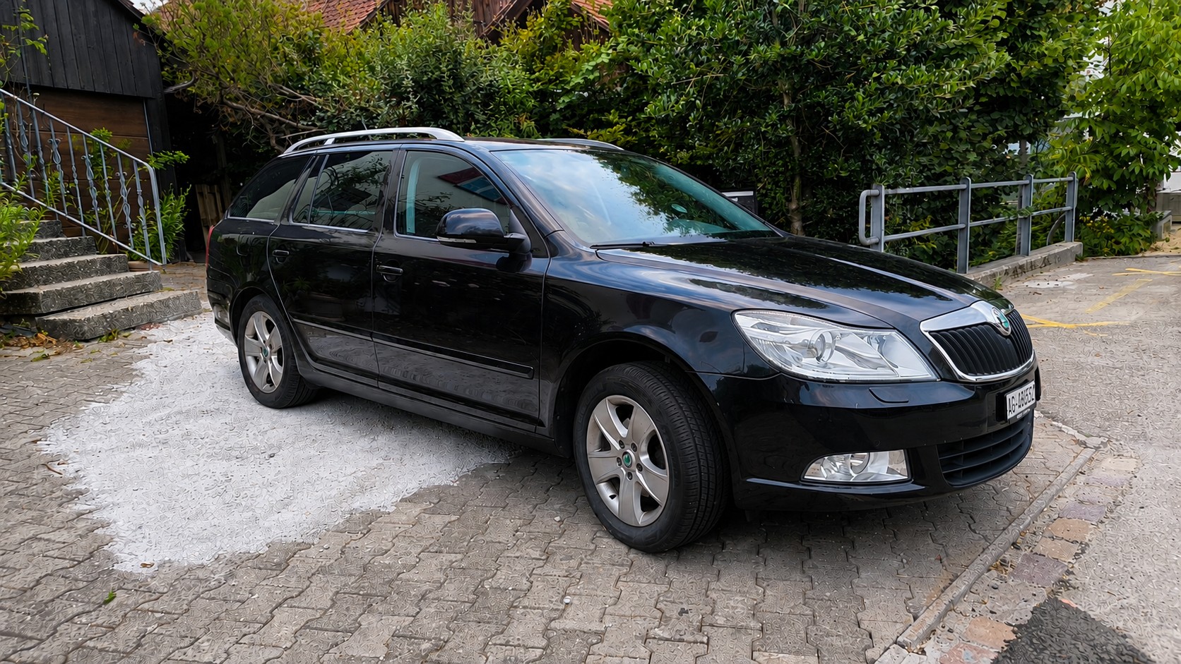 SKODA 1.4 TSI Active-image-1