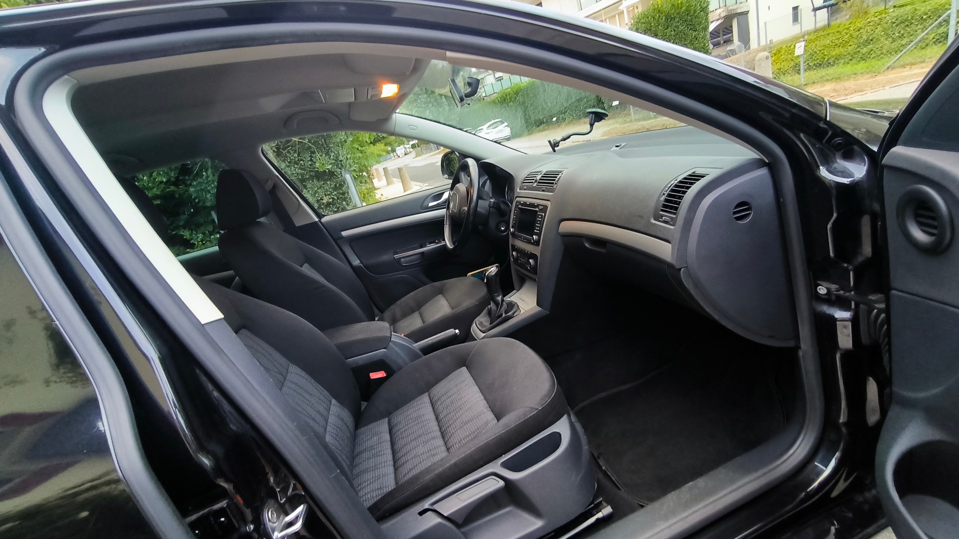 SKODA 1.4 TSI Active-image-4