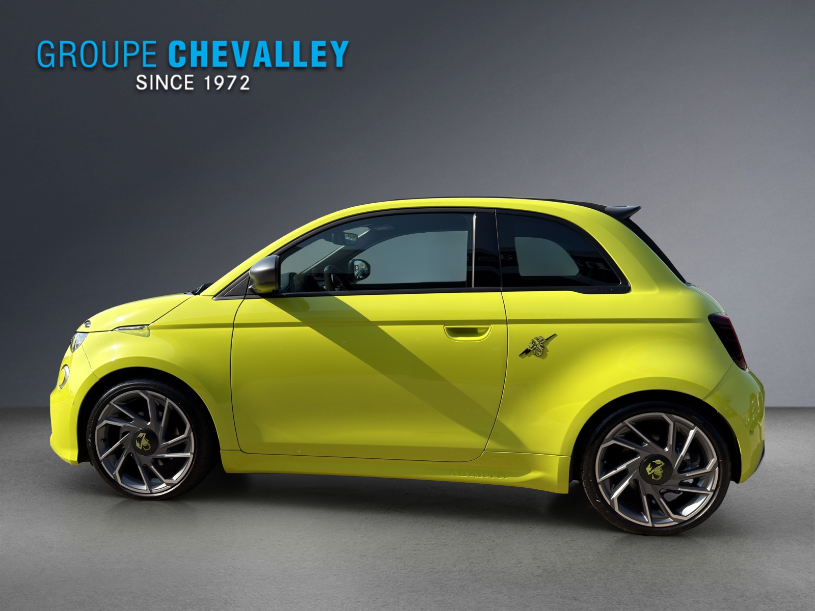 FIAT Abarth 500e Scorpionissima-showroom-element-2
