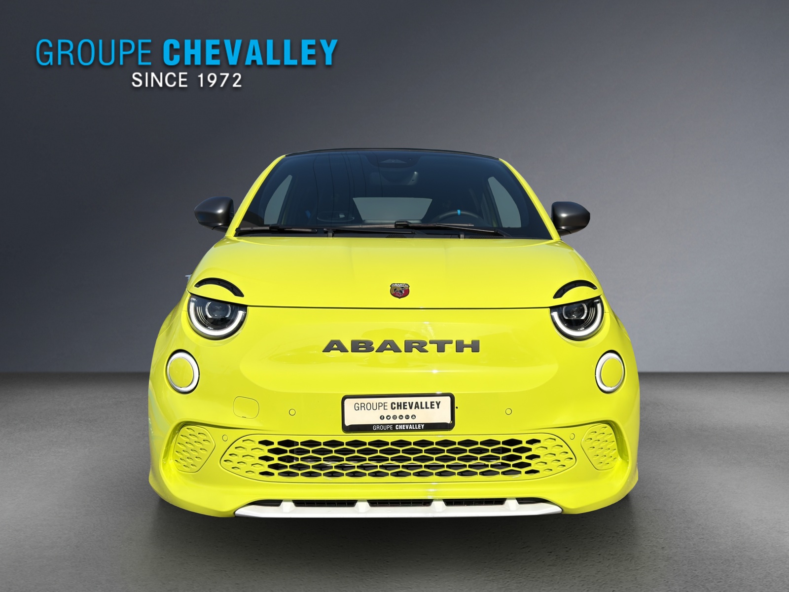 FIAT Abarth 500e Scorpionissima-showroom-element-1