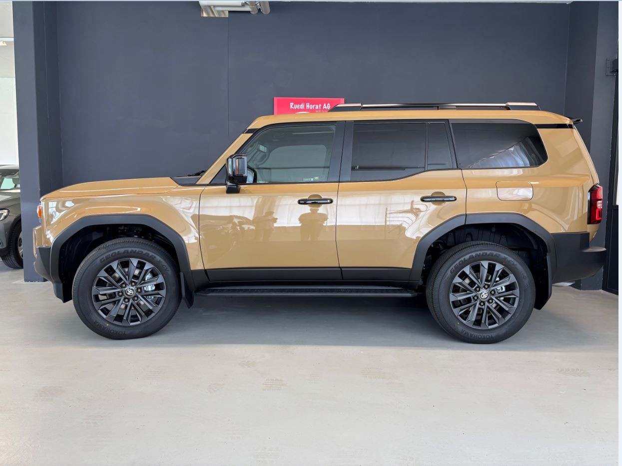TOYOTA Land Cruiser 2.8 D 48V Invincible-image-2