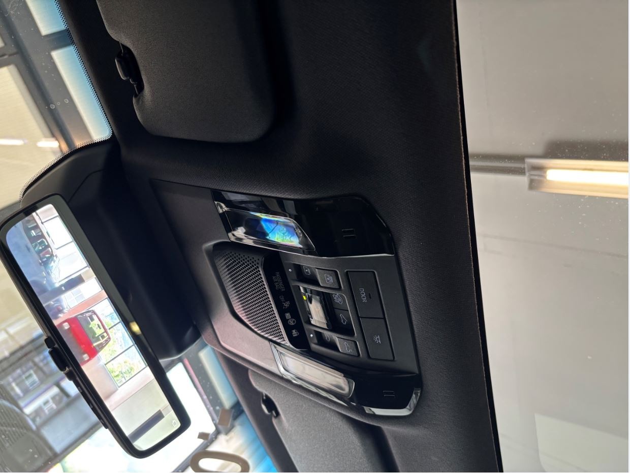 TOYOTA Land Cruiser 2.8 D 48V Invincible-image-15