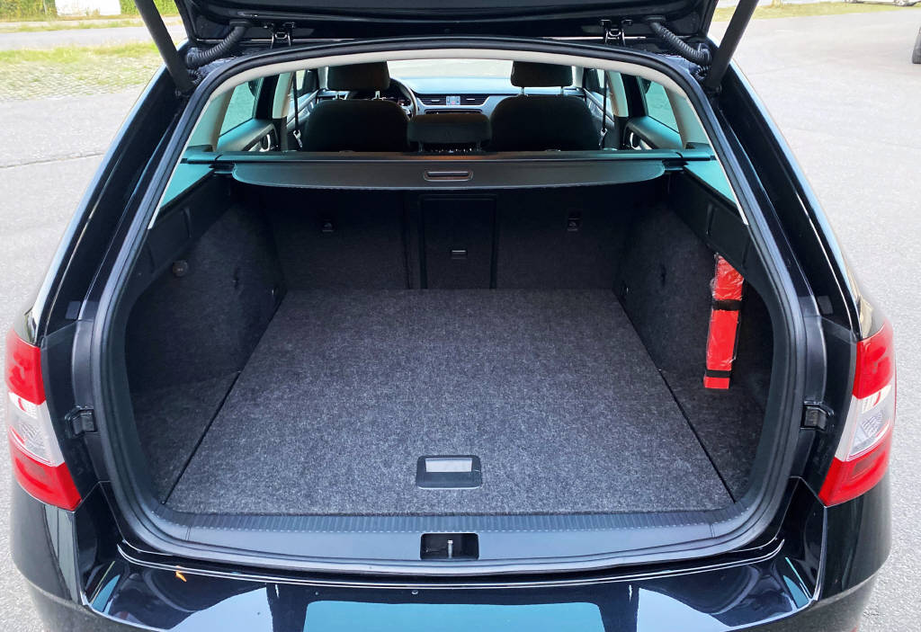 SKODA Octavia Combi 2.0 TDI 150 Soleil DSG-image-11