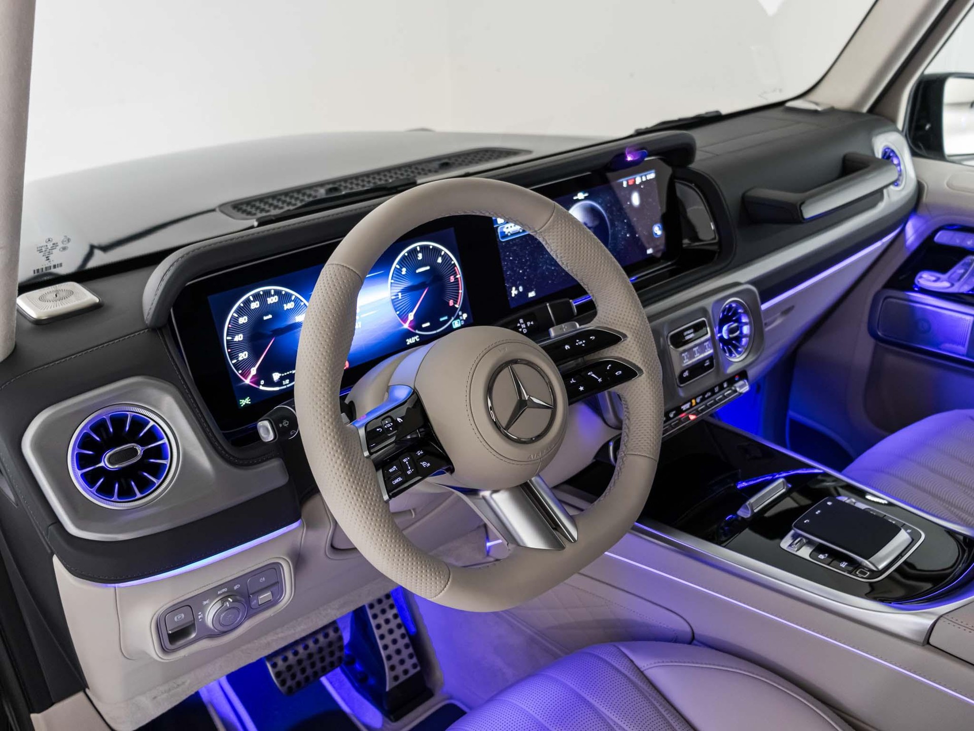 MERCEDES-BENZ G 450 d-image-8