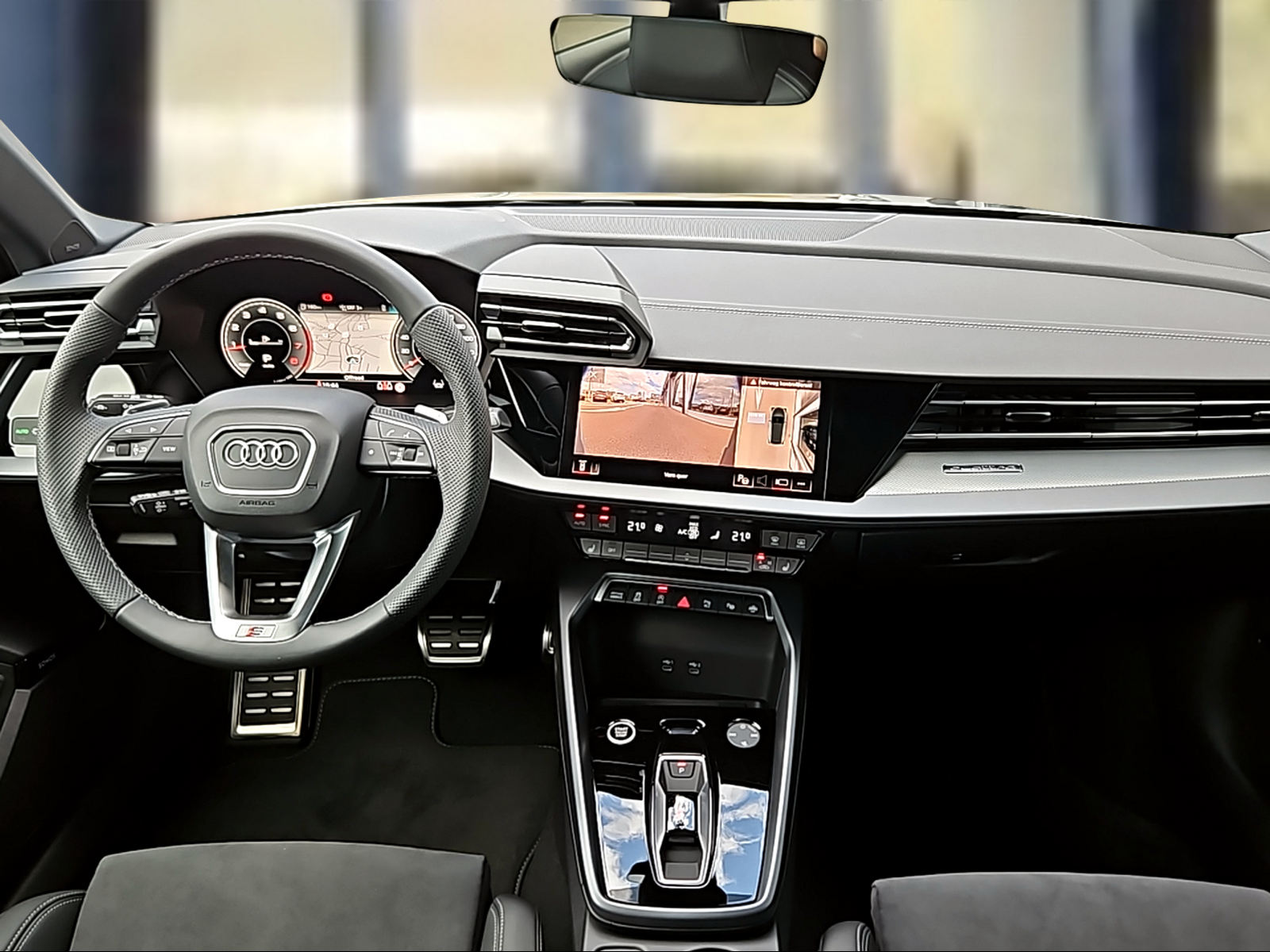AUDI A3 Sportback TFSI 150 kW quattro S line S tronic Mythosschwarz Metallic-image-6