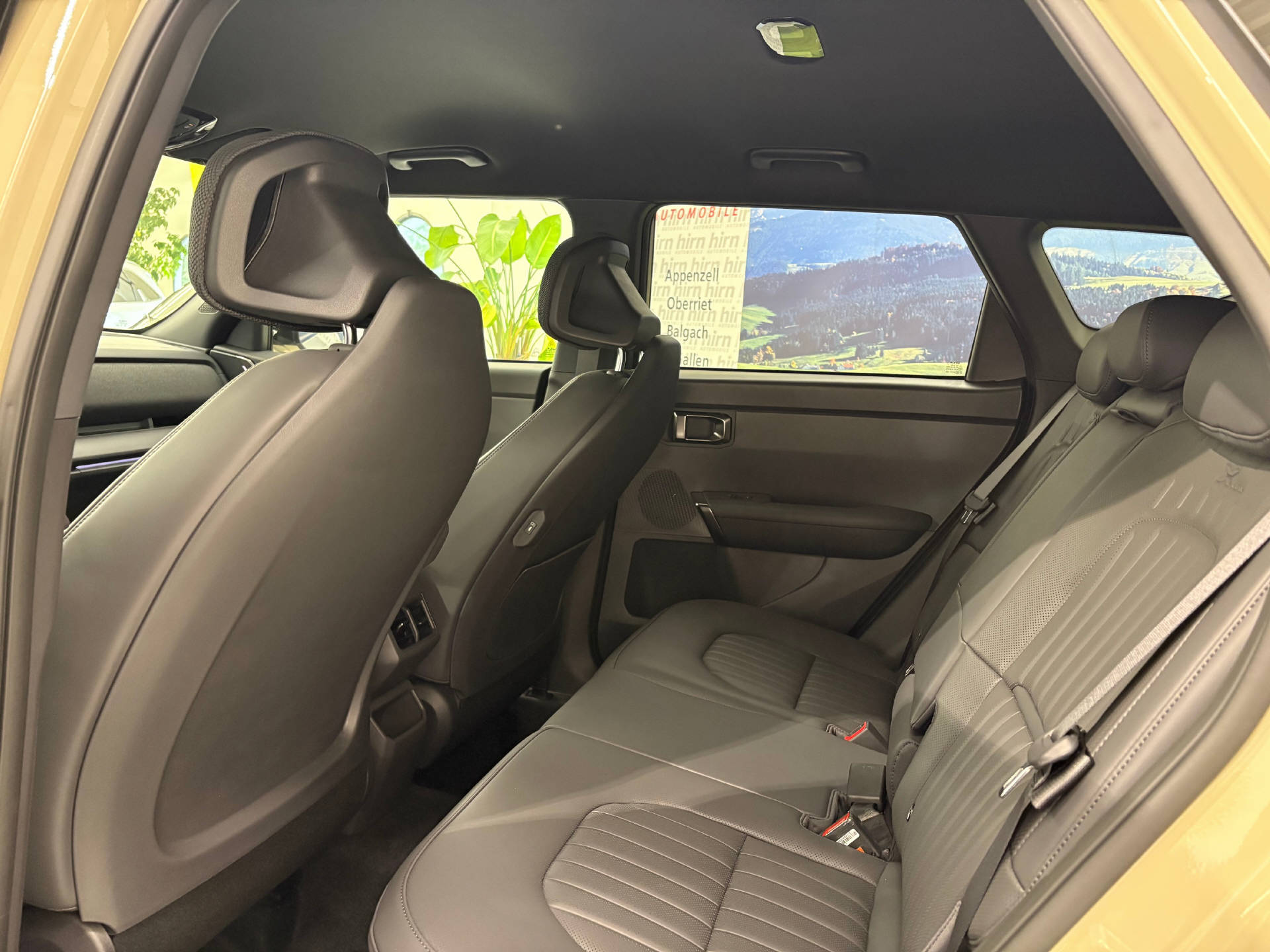 KIA Seltos 1.6 T-GDi X-Line-image-12