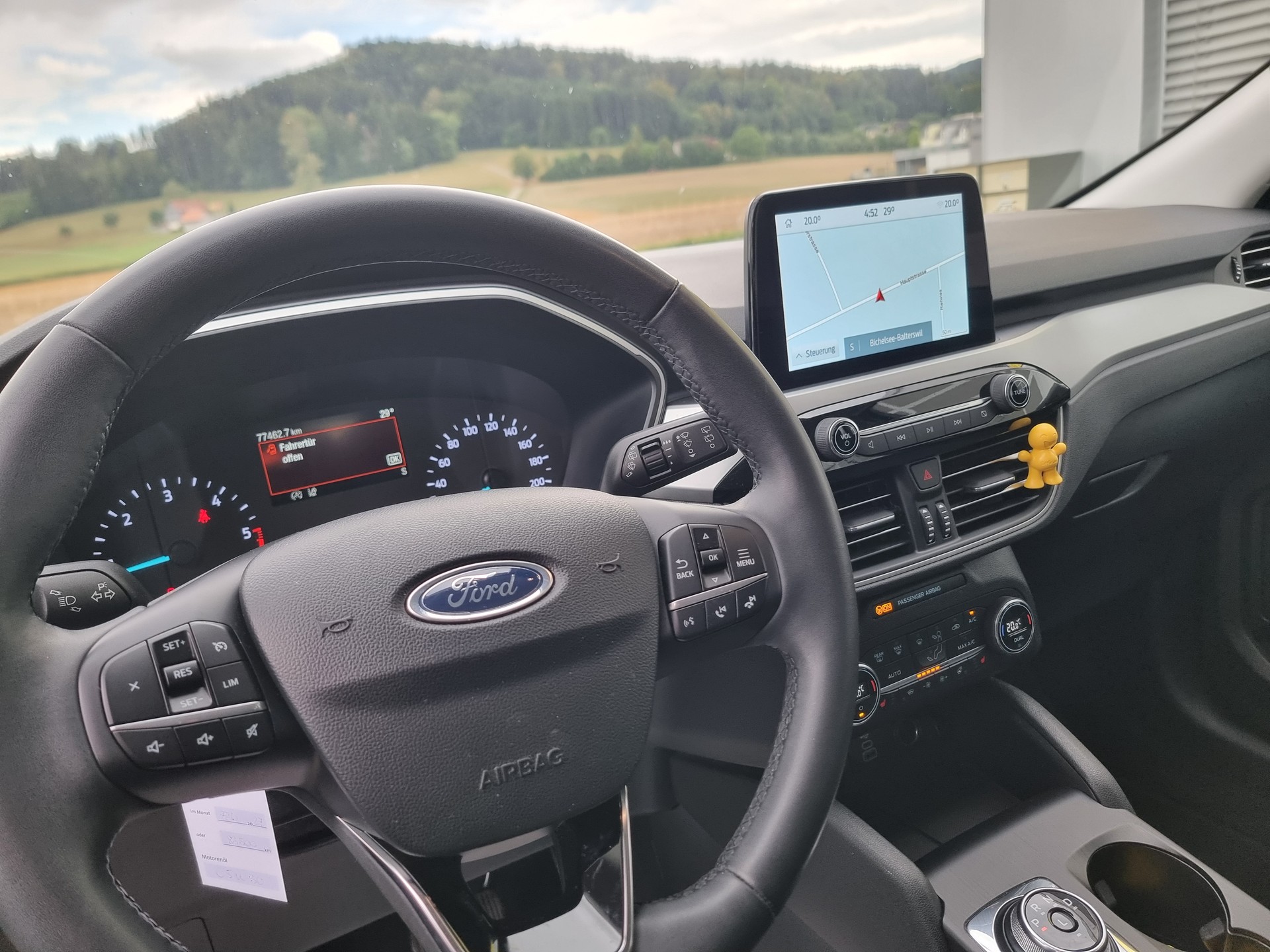 FORD Kuga 2.0 TDCi EcoBlue Cool & Connect 4WD-image-3