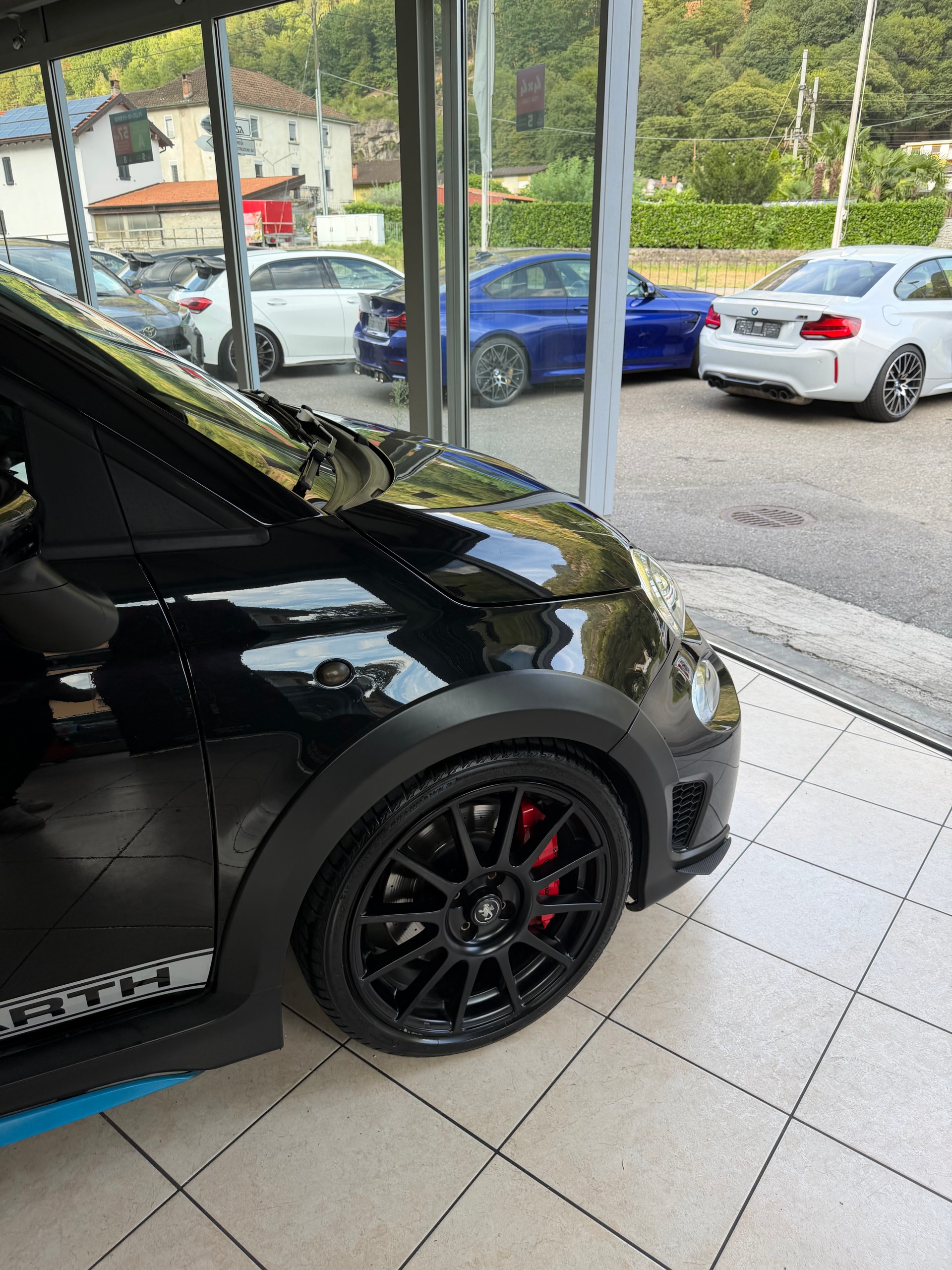 FIAT 695 1.4 16V Turbo Abarth 70 Anniversario-image-8