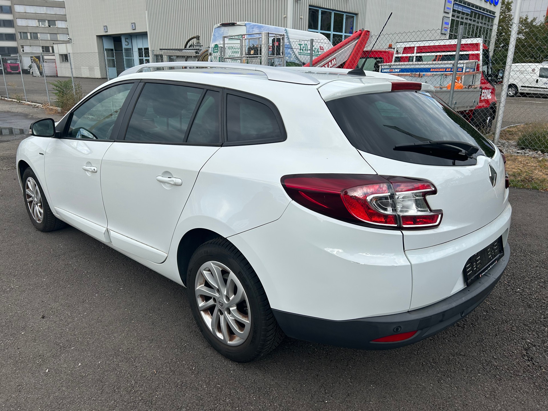 RENAULT Mégane Grandtour 1.2 16V Turbo Limited-image-2