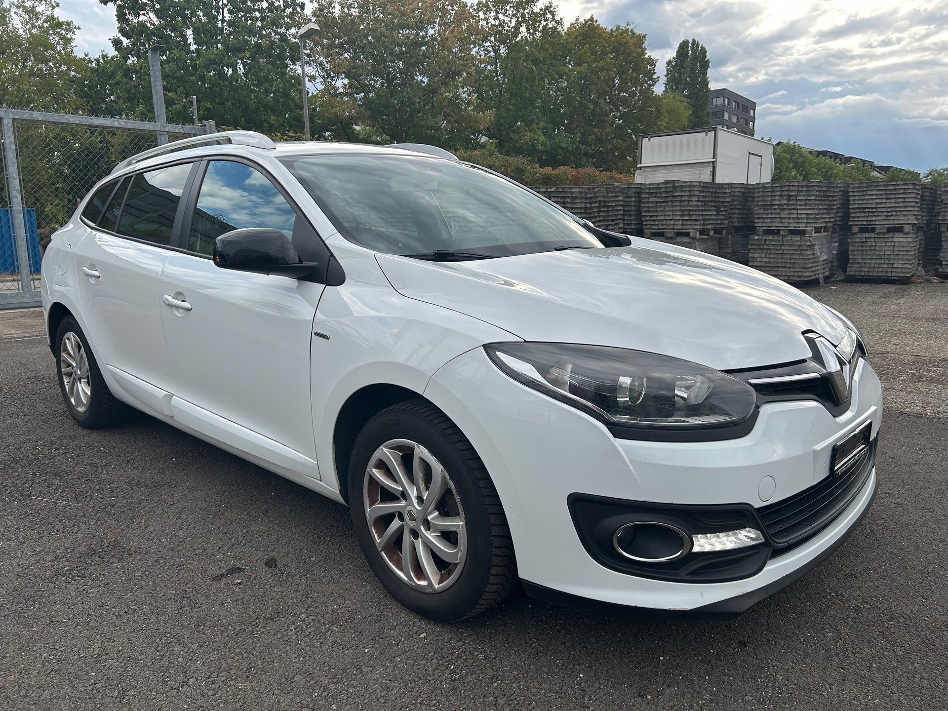 RENAULT Mégane Grandtour 1.2 16V Turbo Limited-image-6