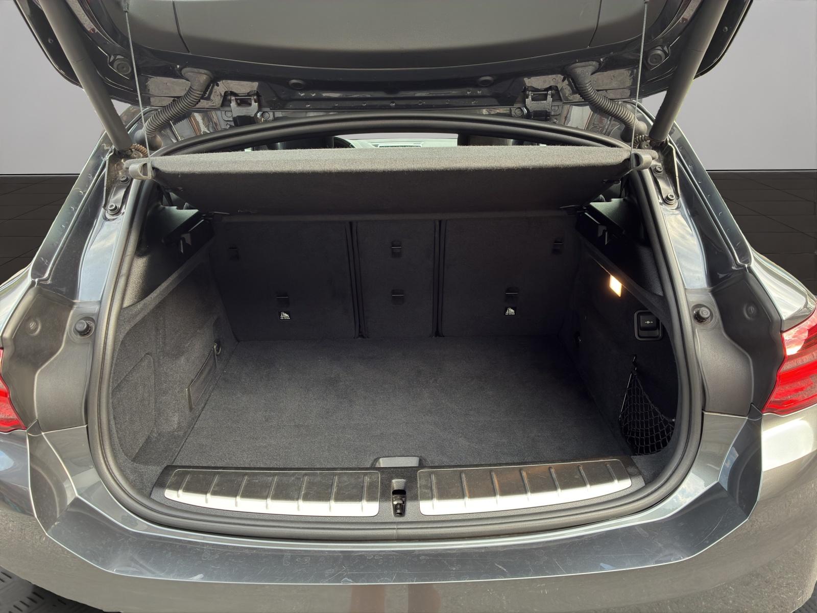 BMW X2 20i xDrive-image-16