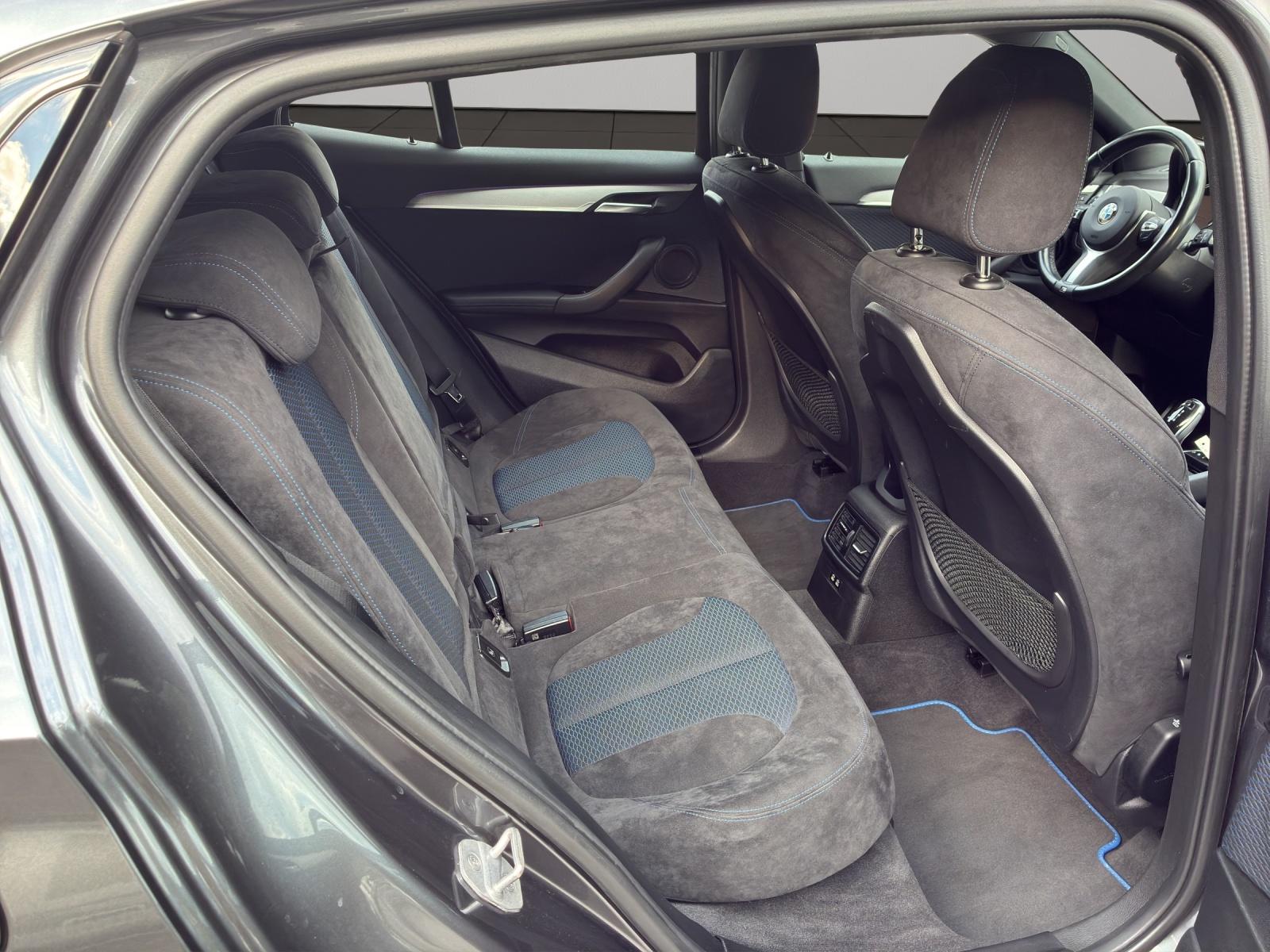 BMW X2 20i xDrive-image-11