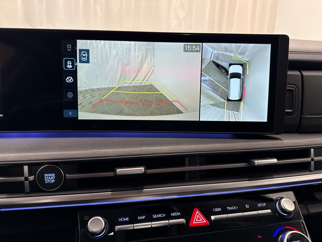 HYUNDAI Santa Fe 1.6 T-GDi PHEV Calligraphy 4WD Automatic-image-4